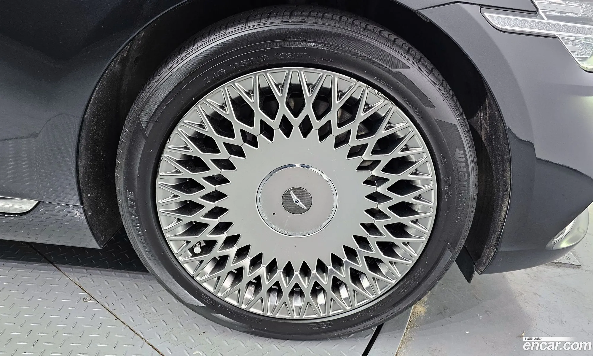 Genesis G90 I 38 Awd 2020 - фотография 107879