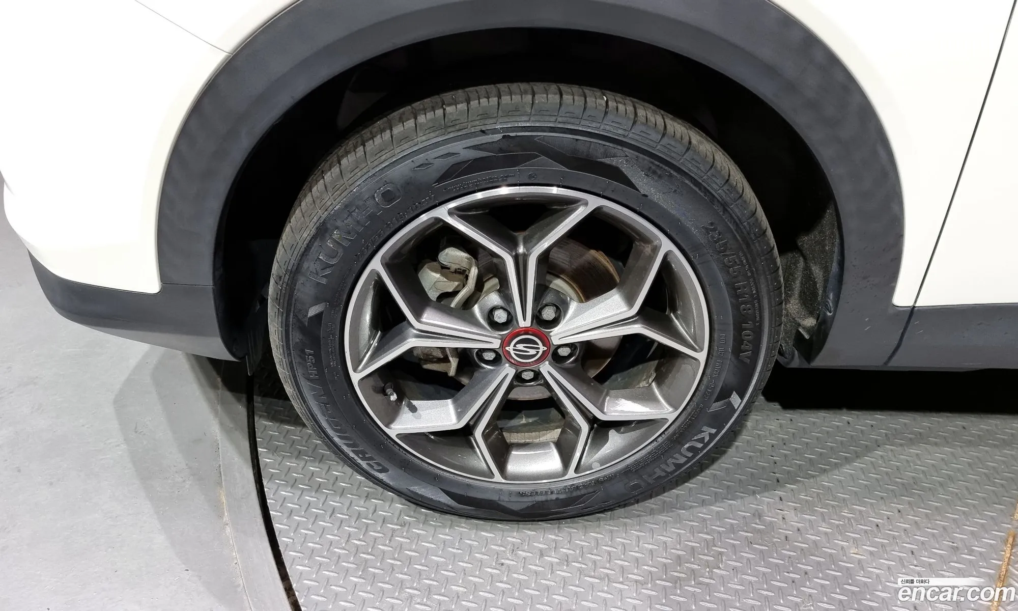 Ssangyong Korando Iv Gasoline 15 2Wd R-Plus 2021 - фотография 17510477