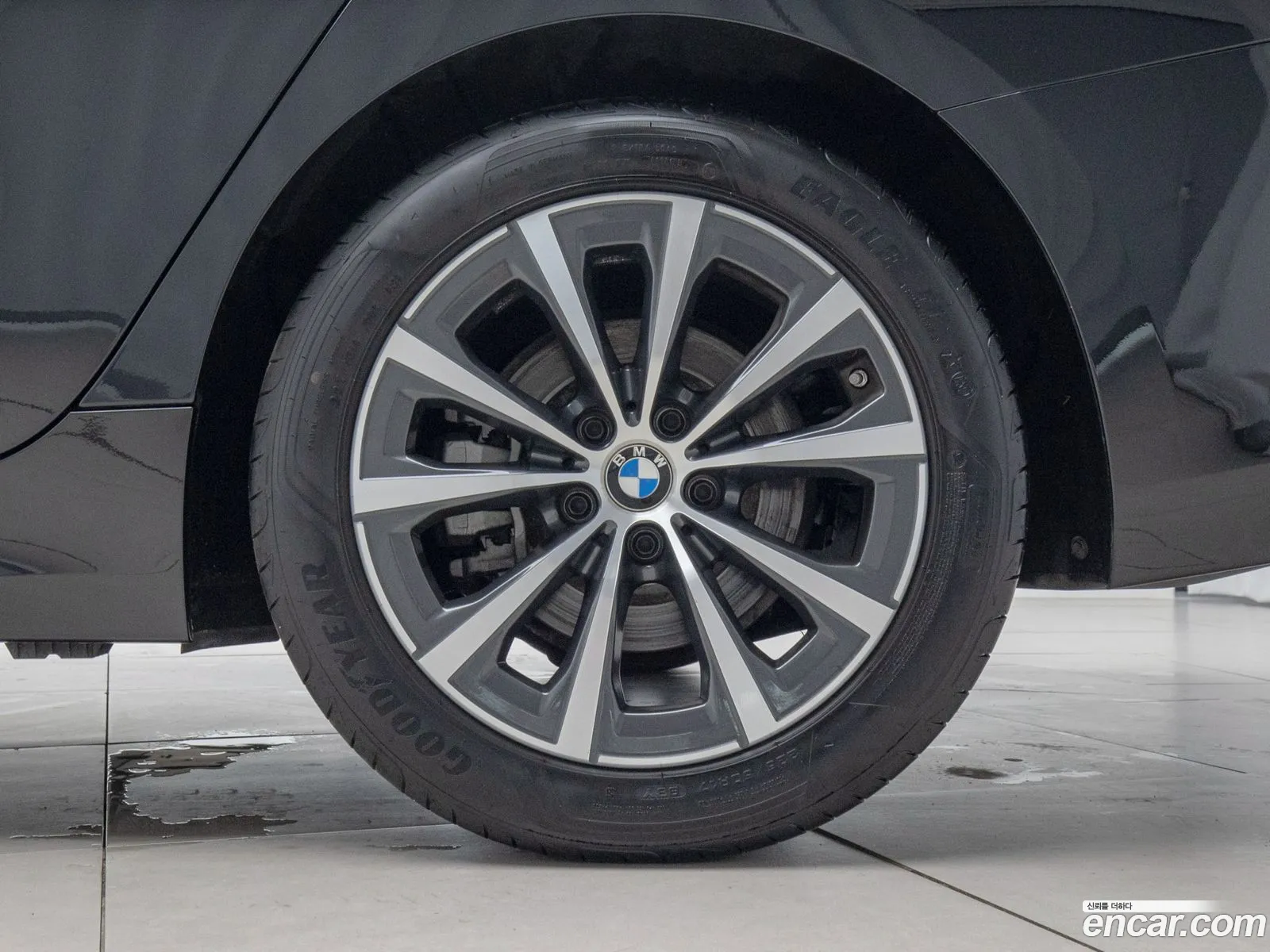 BMW 3Er 320D Touring 2023 - фотография 124899