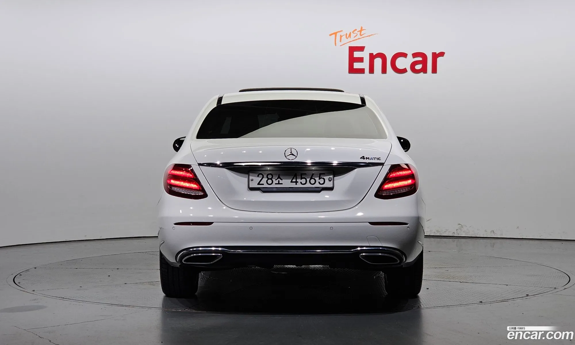 Mercedes-Benz E-Klasse V W213 S213 C238 E220D 4Matic Exclusive 2019 - фотография 13561505
