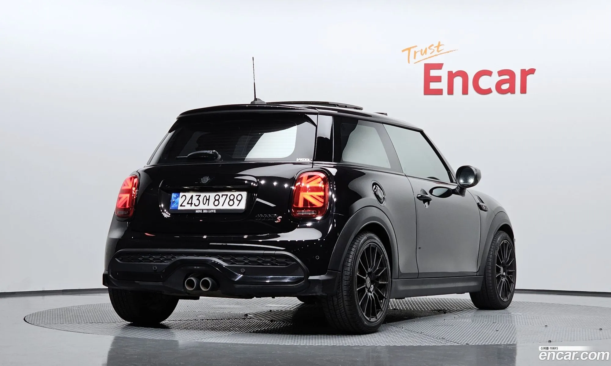 Mini Cooper Classic 2022 - фотография 11202321