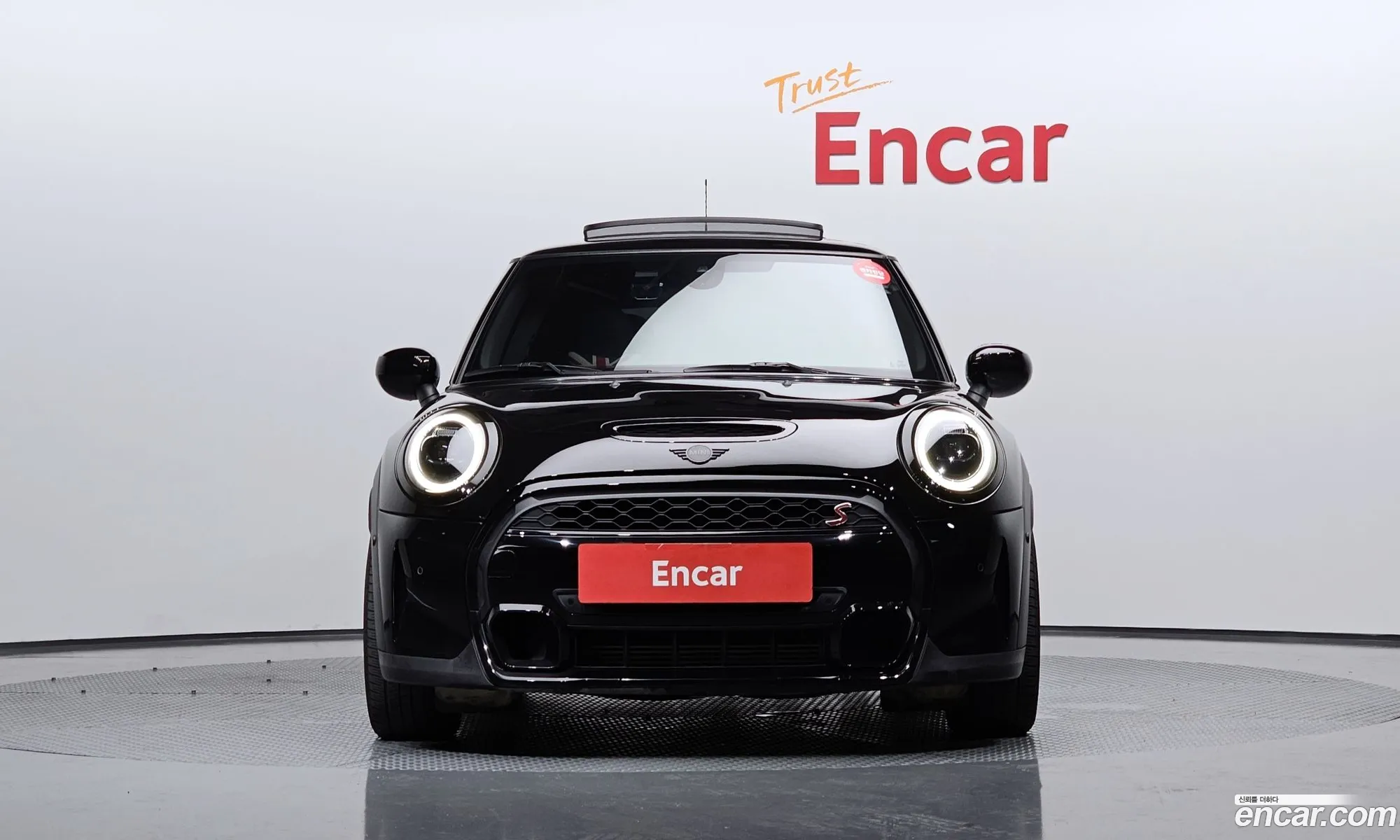 Mini Cooper Classic 2022 - фотография 11202322