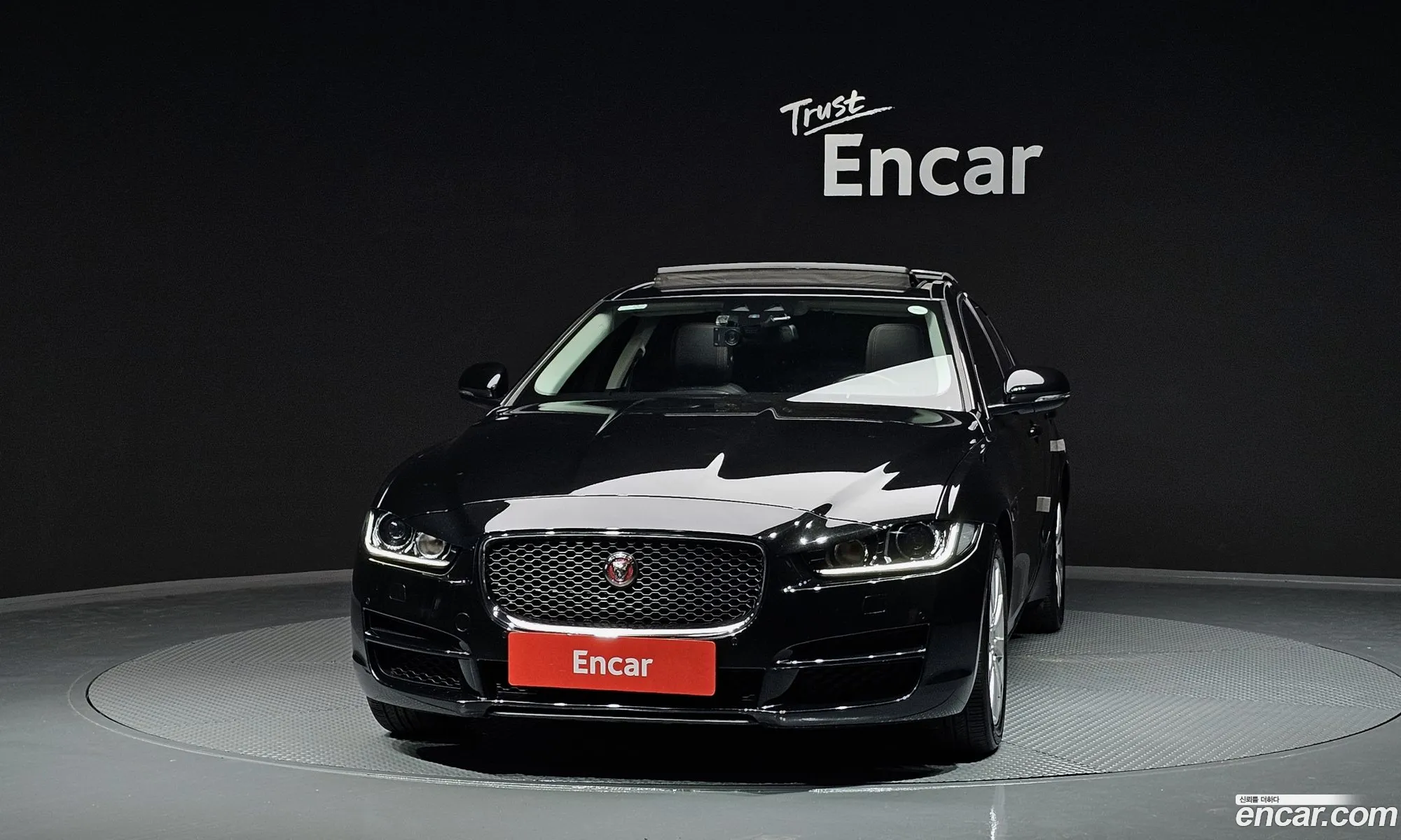 Jaguar Xe 20D Prestige 2018 - фотография 3903048