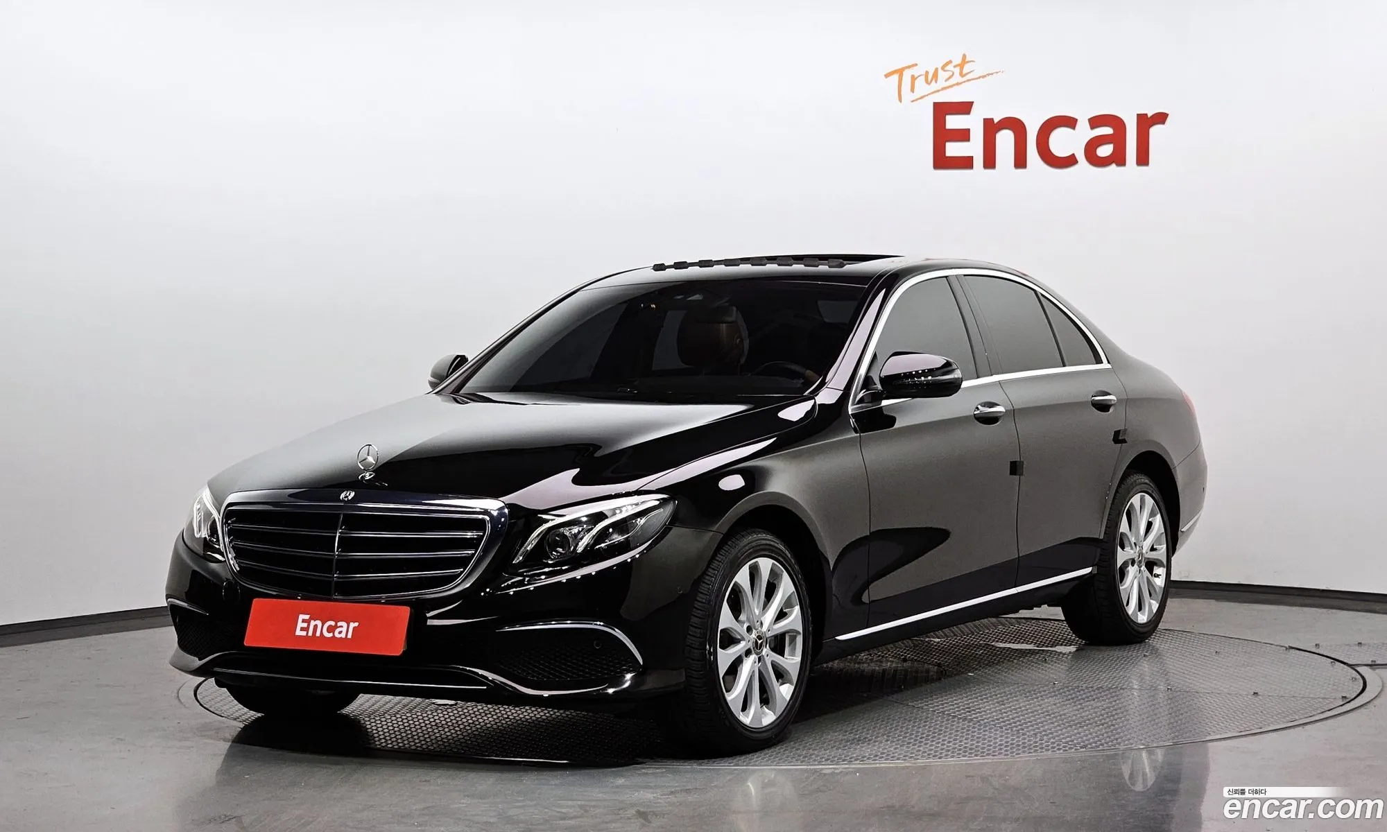 Mercedes-Benz E-Klasse V W213 S213 C238 E220D 4Matic Exclusive 2019 - фотография 13468428