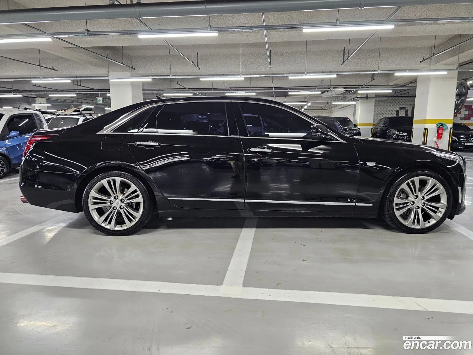 Cadillac Ct6 36 Platinum Awd 2017 - фотография 3742019