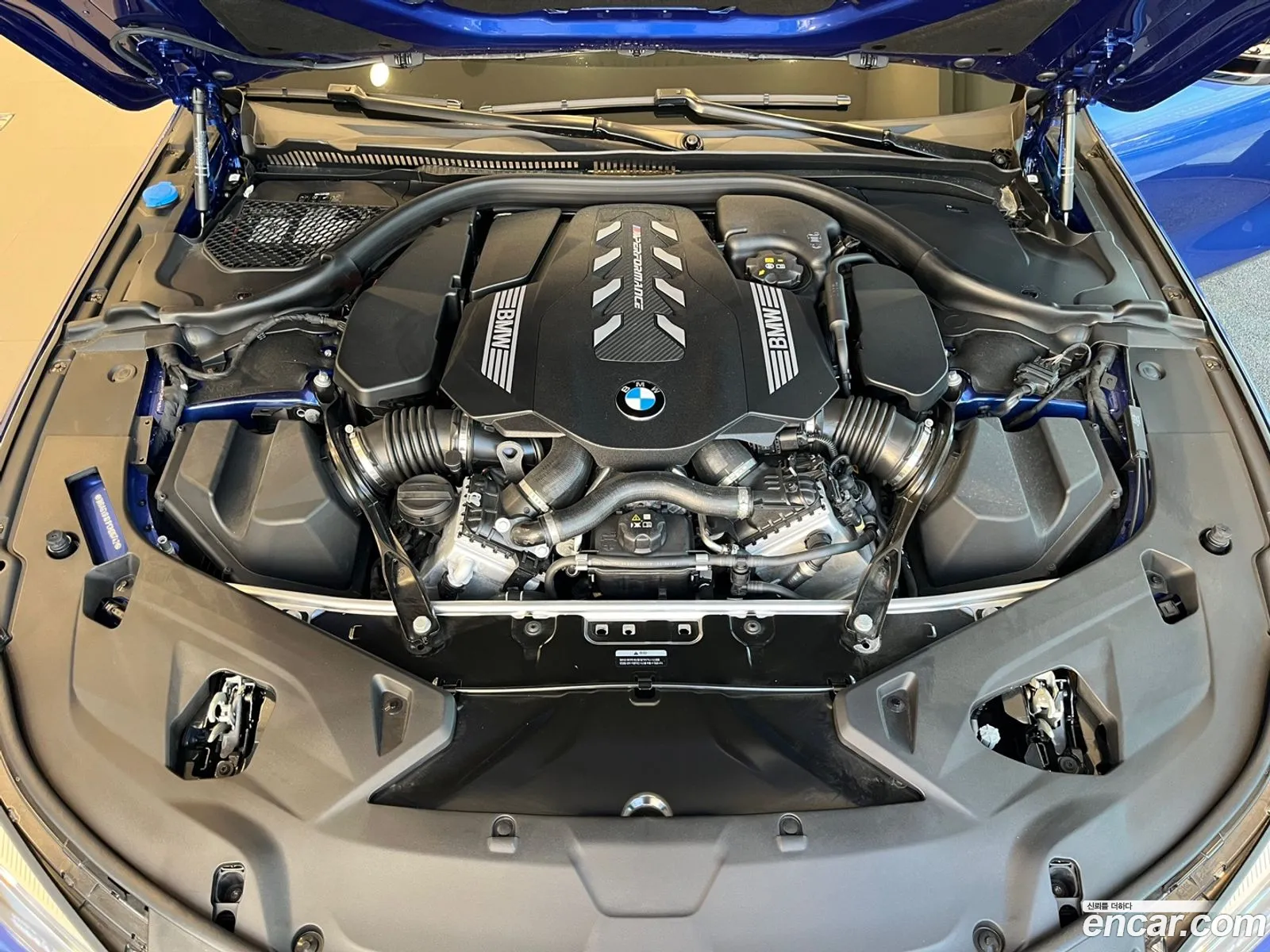 BMW 8Er M850I ​​xDrive Gran Coupe 2023 - фотография 98274