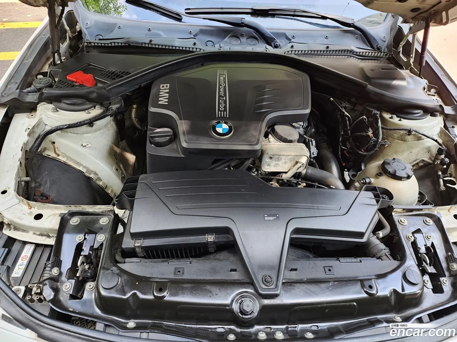 BMW 3Er 320I 2013 - фотография 98311
