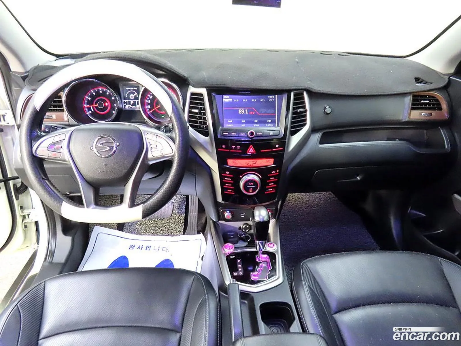 Ssangyong Tivoli Tivoli Lx 2Wd 2015 - фотография 17510525