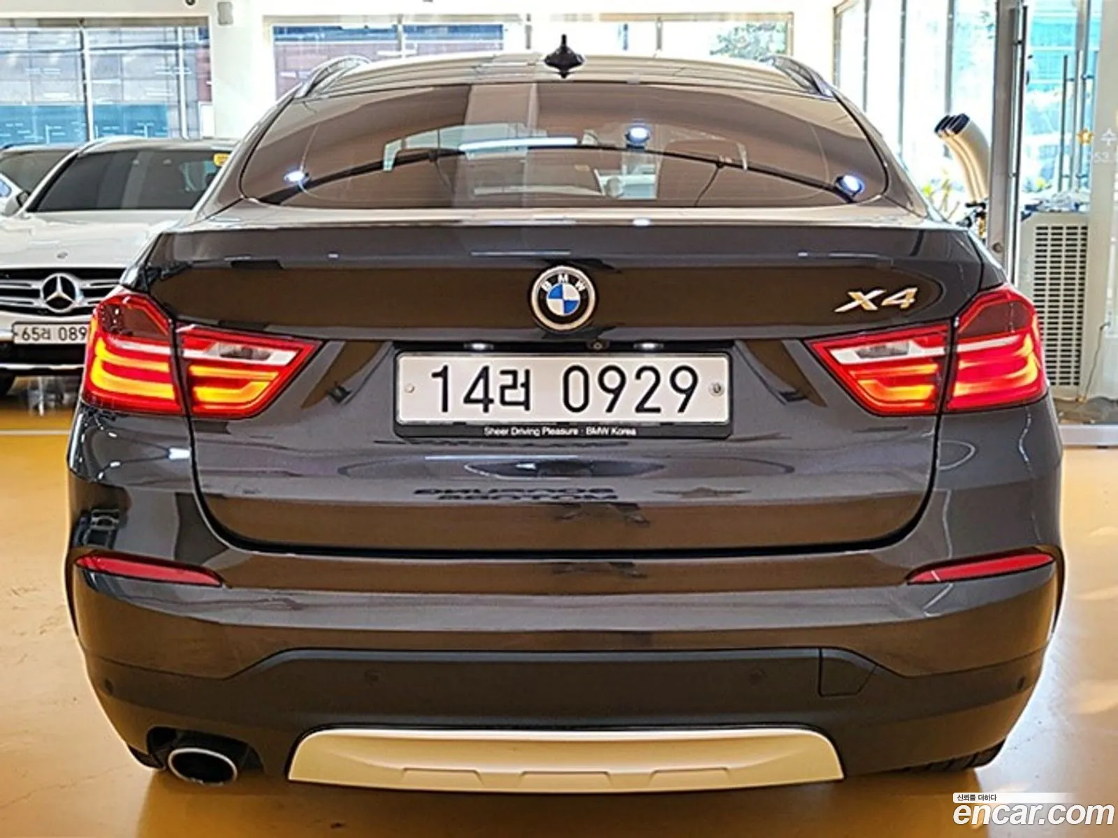 BMW X4 xDrive20D 2016 - фотография 98345