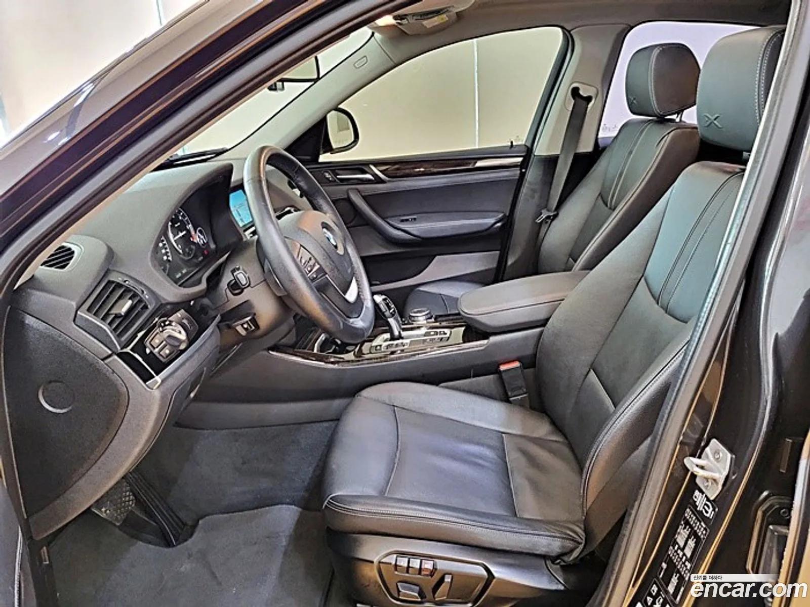 BMW X4 xDrive20D 2016 - фотография 98346