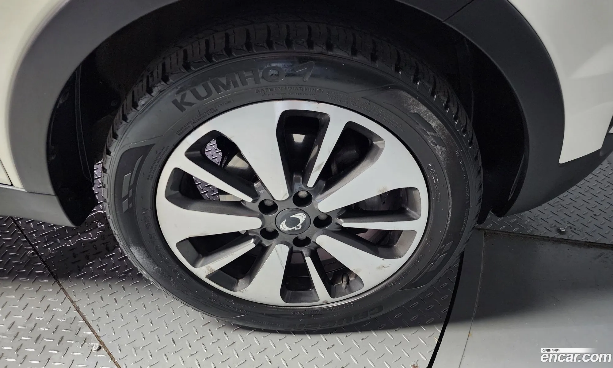 Ssangyong Korando Iii 20 Adventure 60Th Edition 2Wd 2015 - фотография 17505782