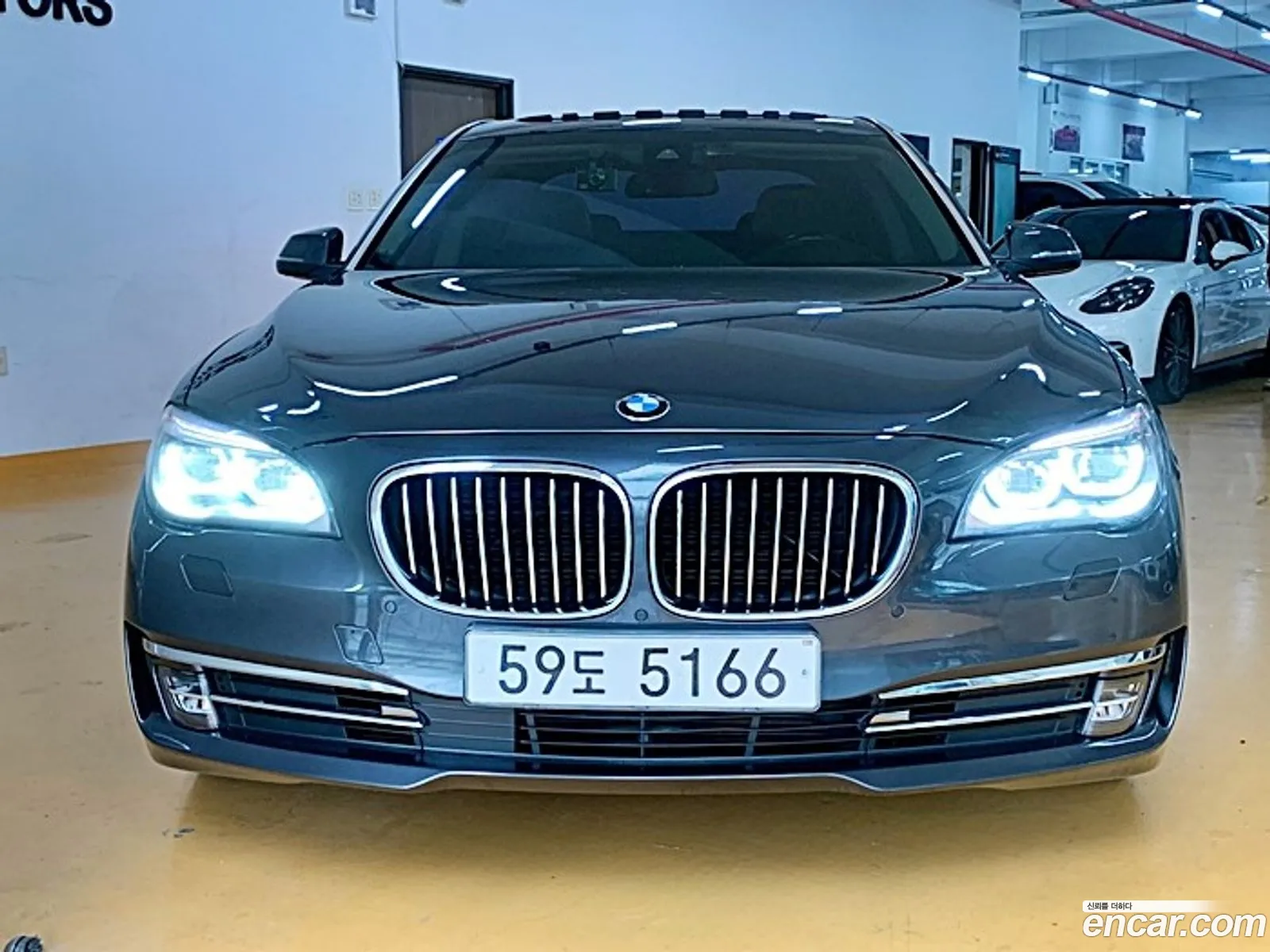 BMW 7Er 740Li 2015 - фотография 121935