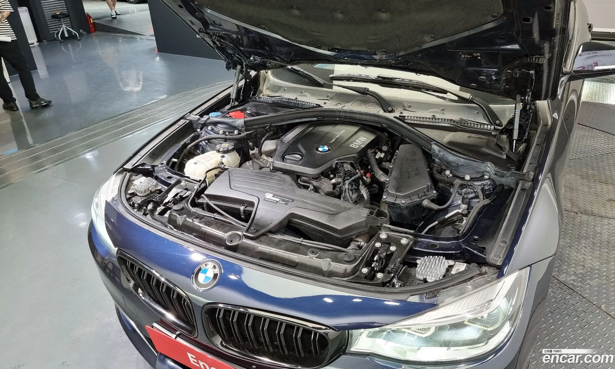 BMW 6Er Gt 320D Luxury 2018 - фотография 18542132