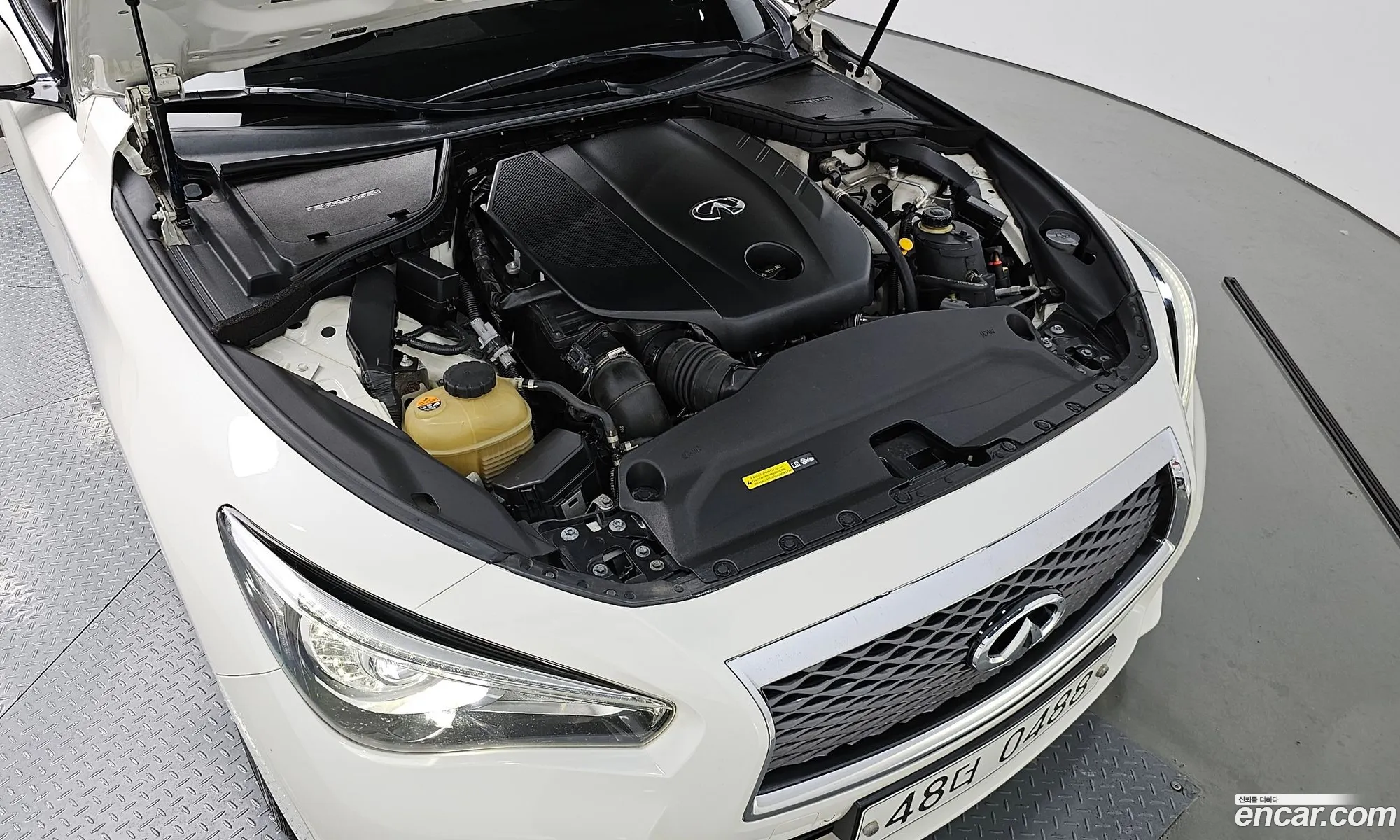 Infiniti Q50 22D Premium 2016 - фотография 3992261