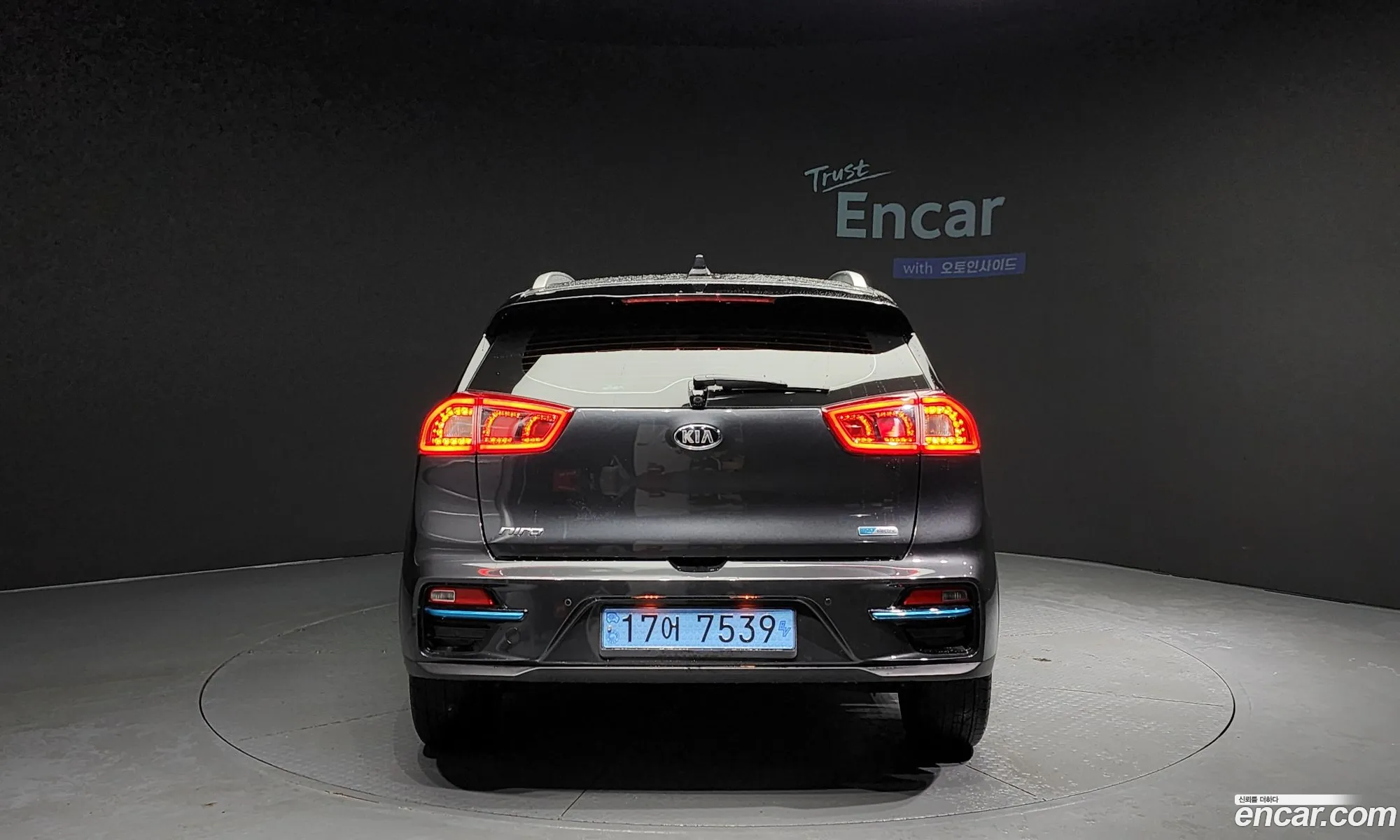 Kia Niro I Prestige 2021 - фотография 11078378