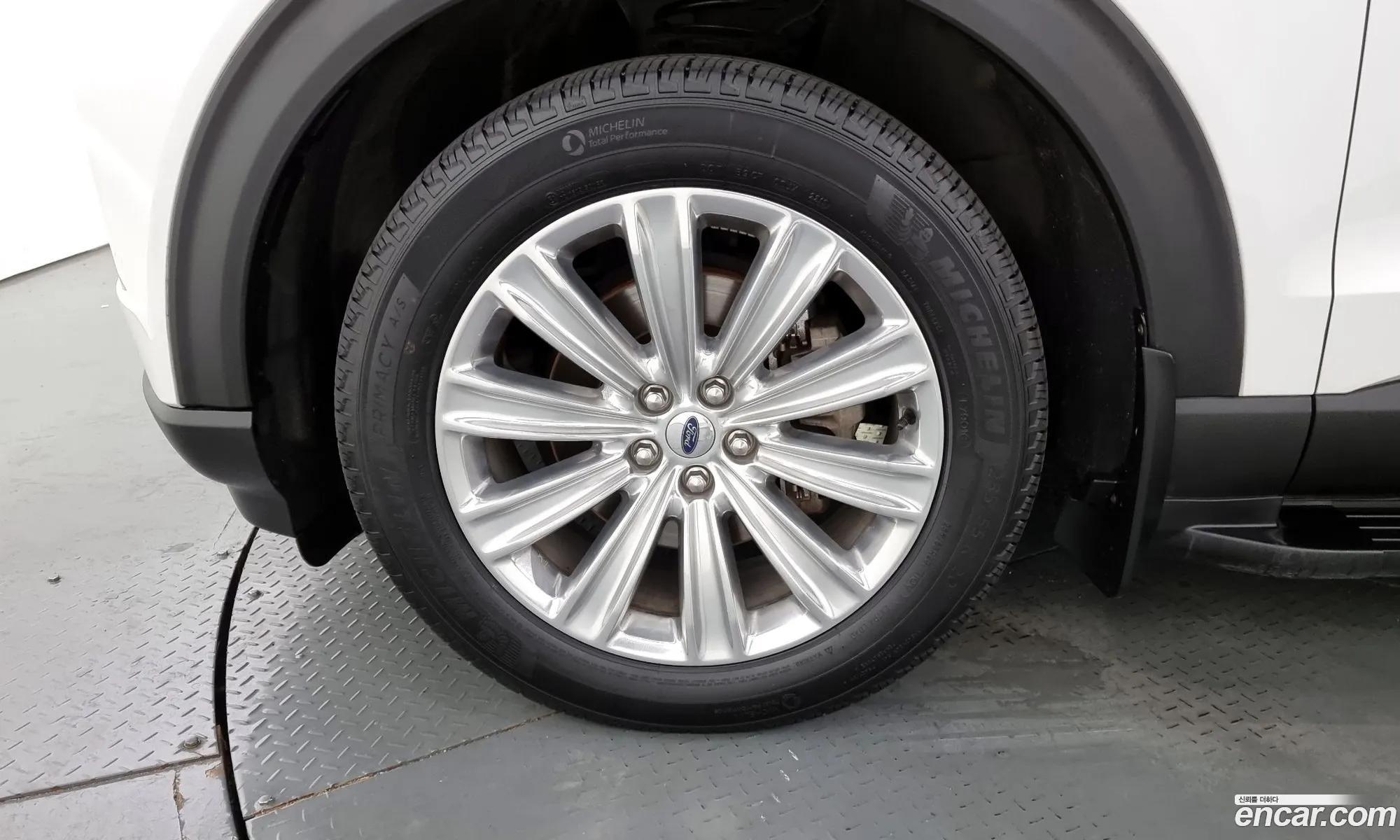Ford Explorer 23 Limited 4Wd 2020 - фотография 15170027