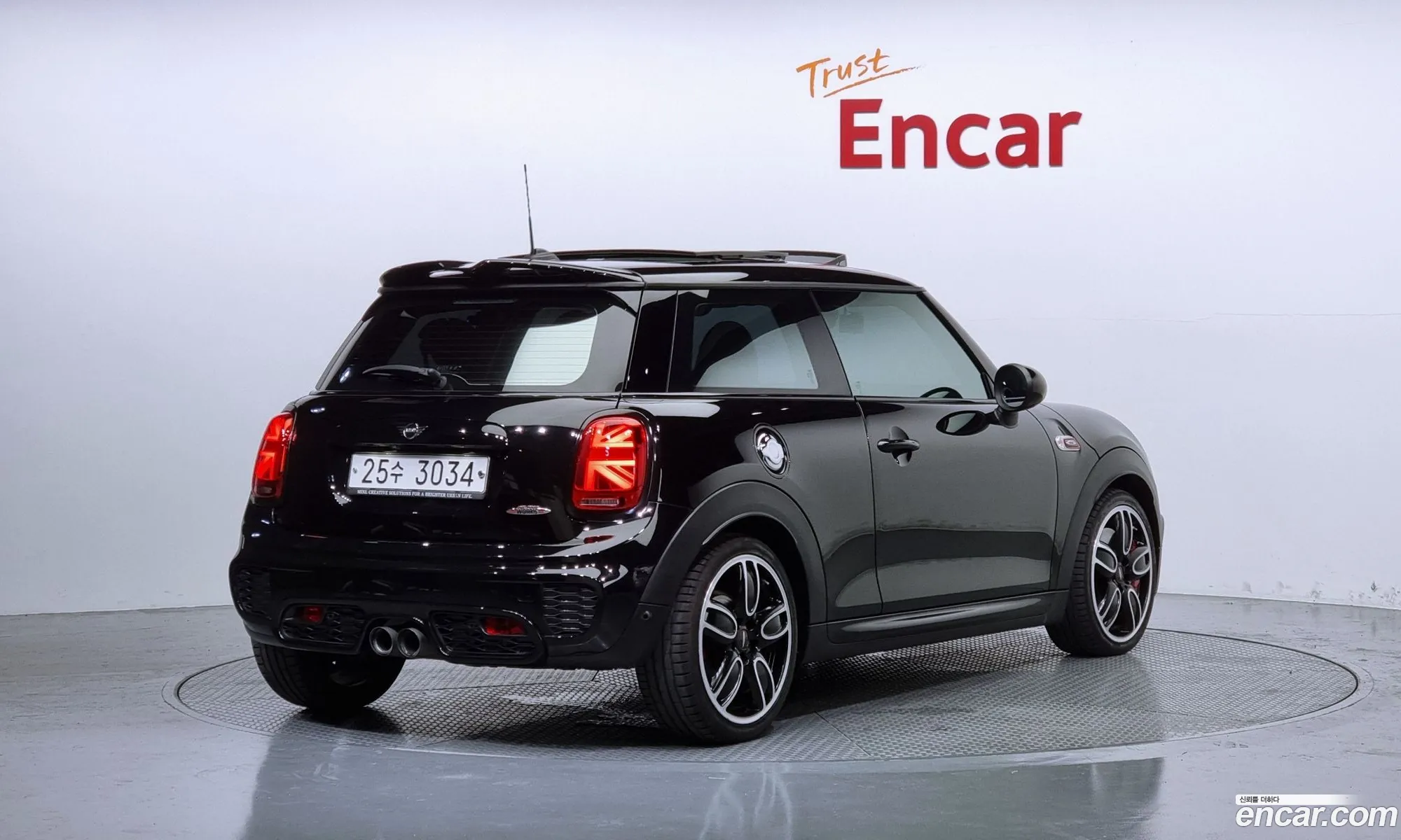 Mini Cooper Jcw 2019 - фотография 4609768