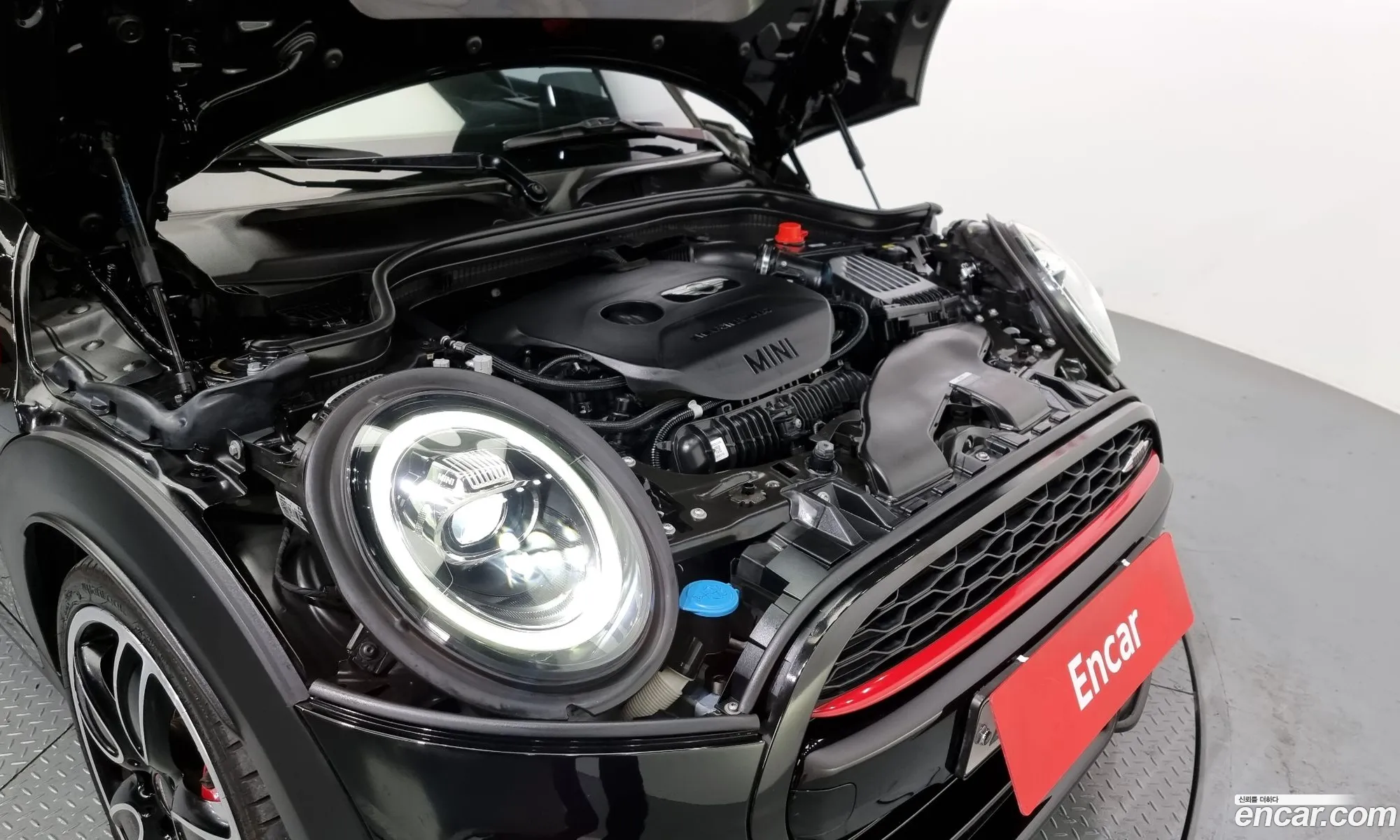 Mini Cooper Jcw 2019 - фотография 4609772