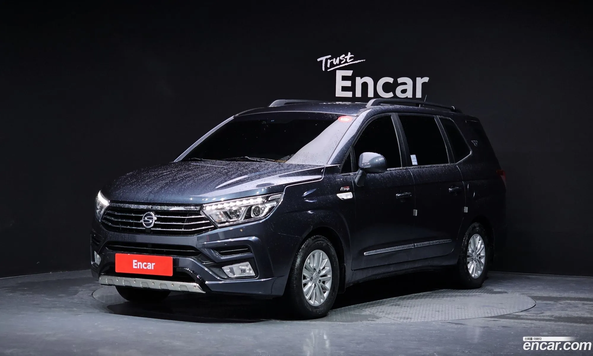 Kg Mobility Ssangyong Korando Turismo 4Wd Tx 11-Seater - фотография 19052708
