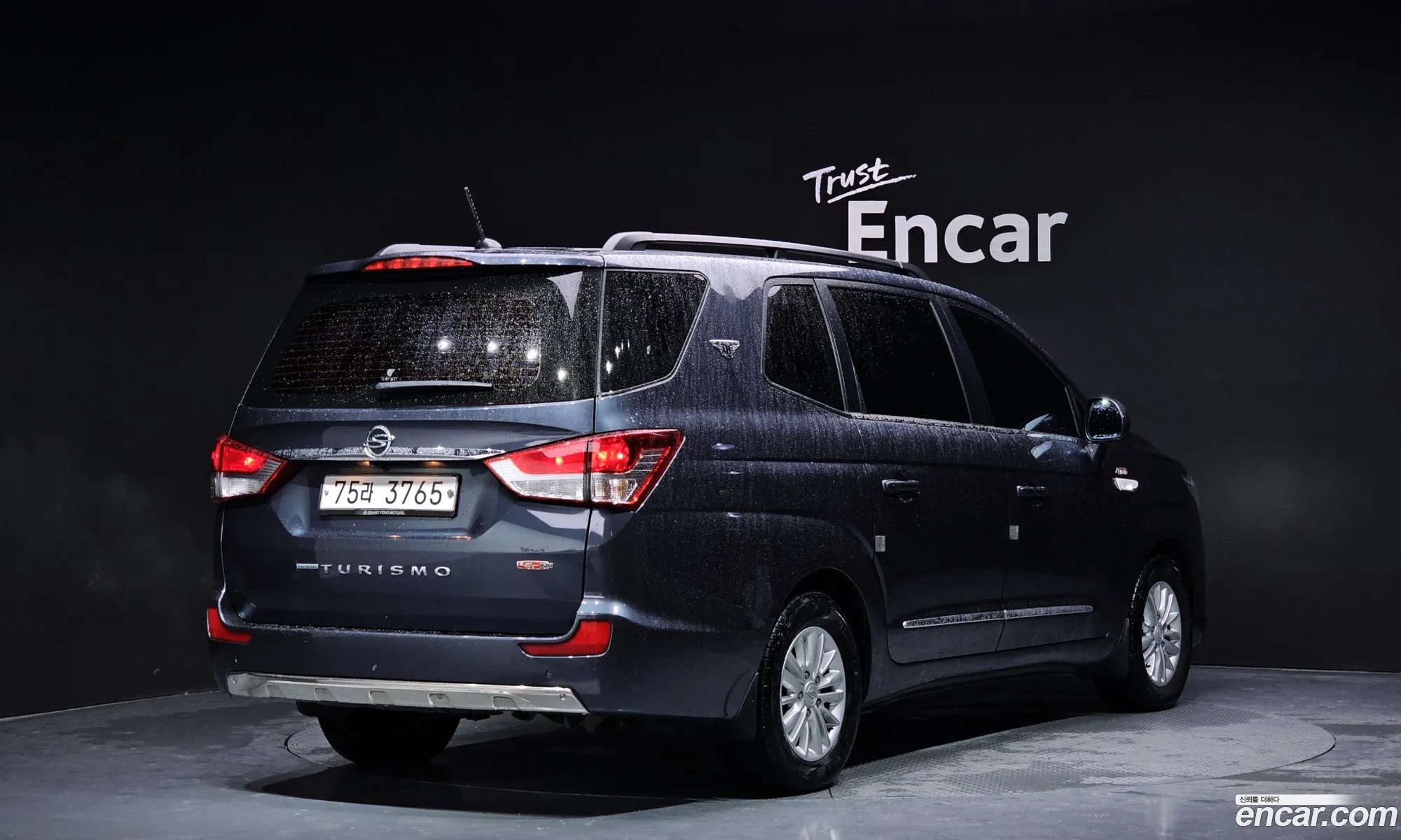 Kg Mobility Ssangyong Korando Turismo 4Wd Tx 11-Seater - фотография 19052709