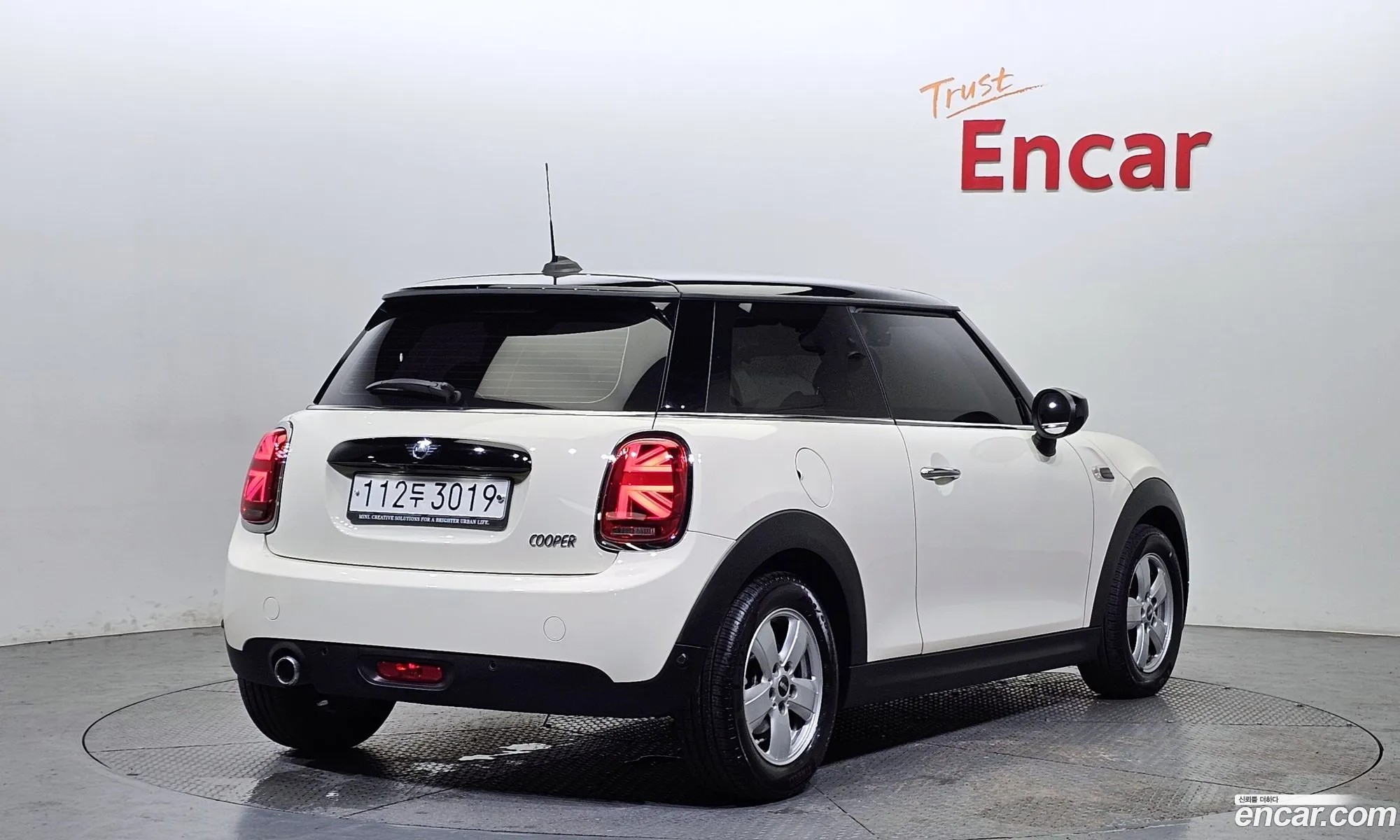 Mini Cooper Basic Type 2020 - фотография 4609720
