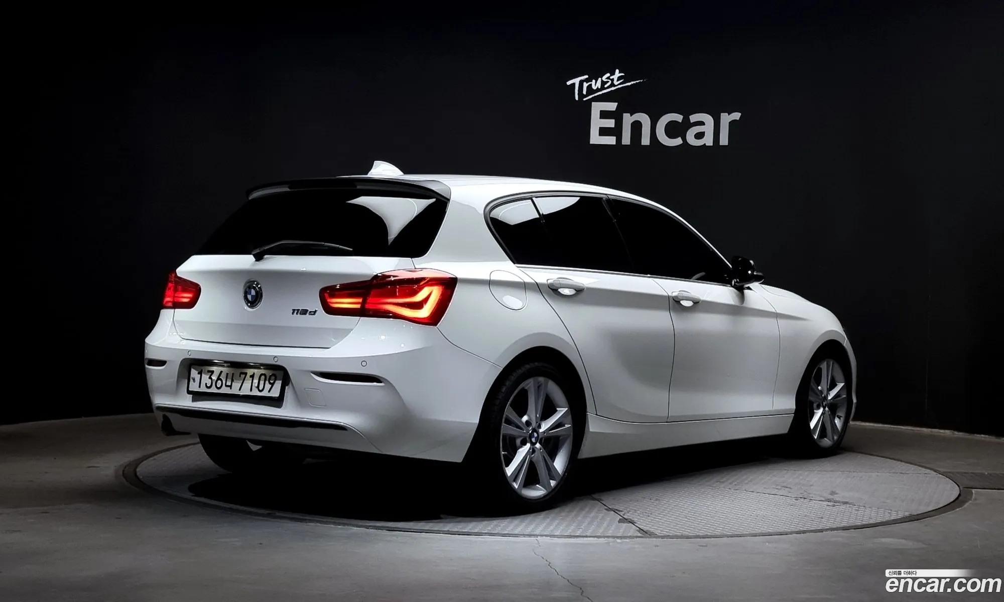 BMW 1Er 118D Sports Special Edition 5-Door 2019 - фотография 901190