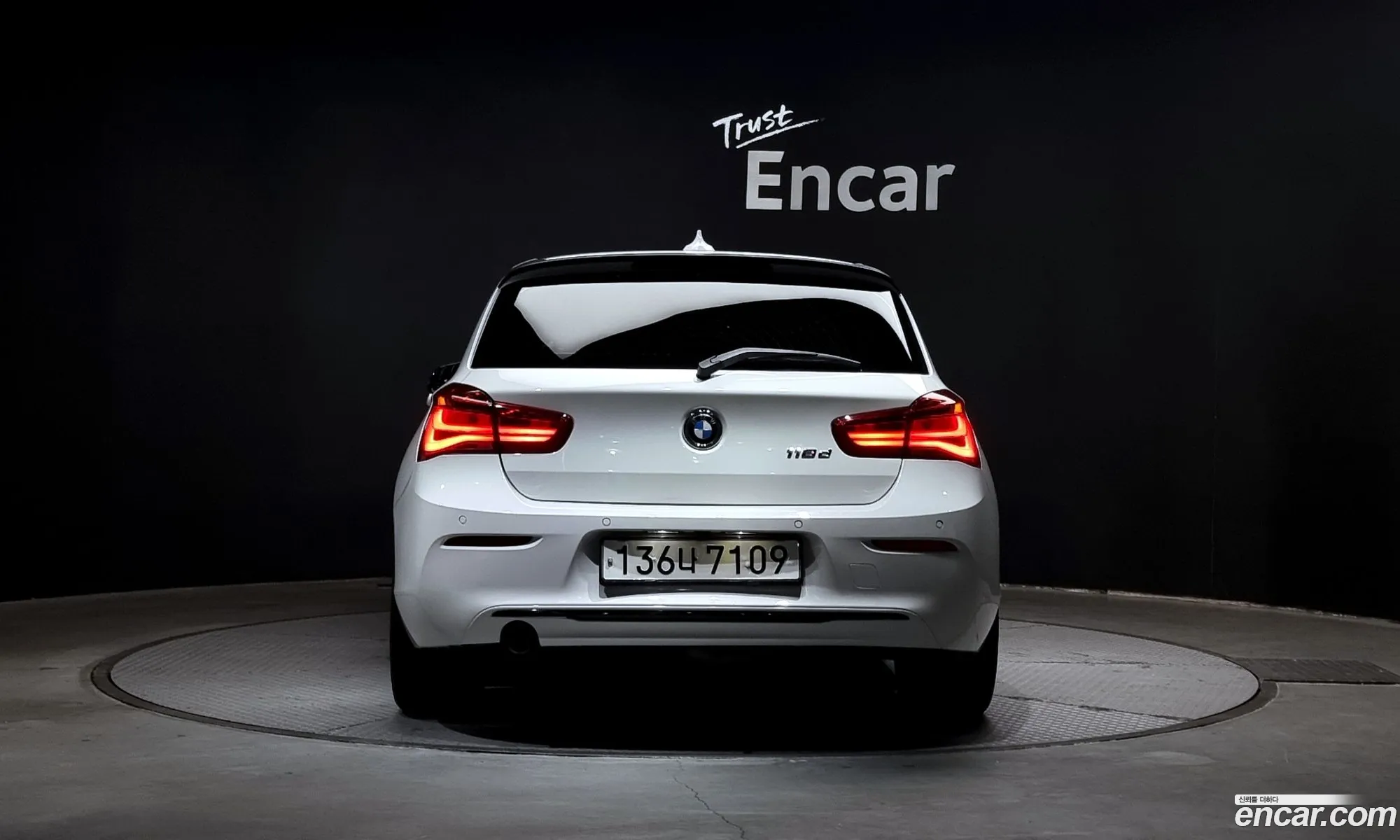 BMW 1Er 118D Sports Special Edition 5-Door 2019 - фотография 901192