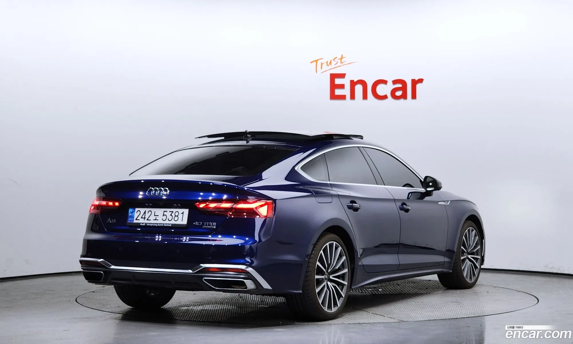 Audi A5 40 Tfsi Quattro Premium Sportback 2023 - фотография 8718905