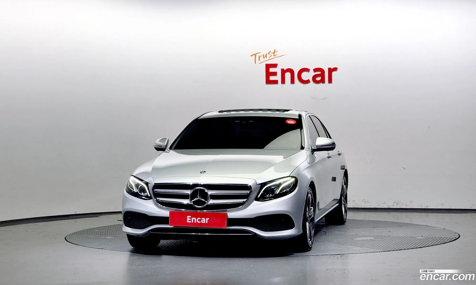 Mercedes-Benz E-Klasse V W213 S213 C238 E300 4Matic Avant Garde 2018 - фотография 13811914