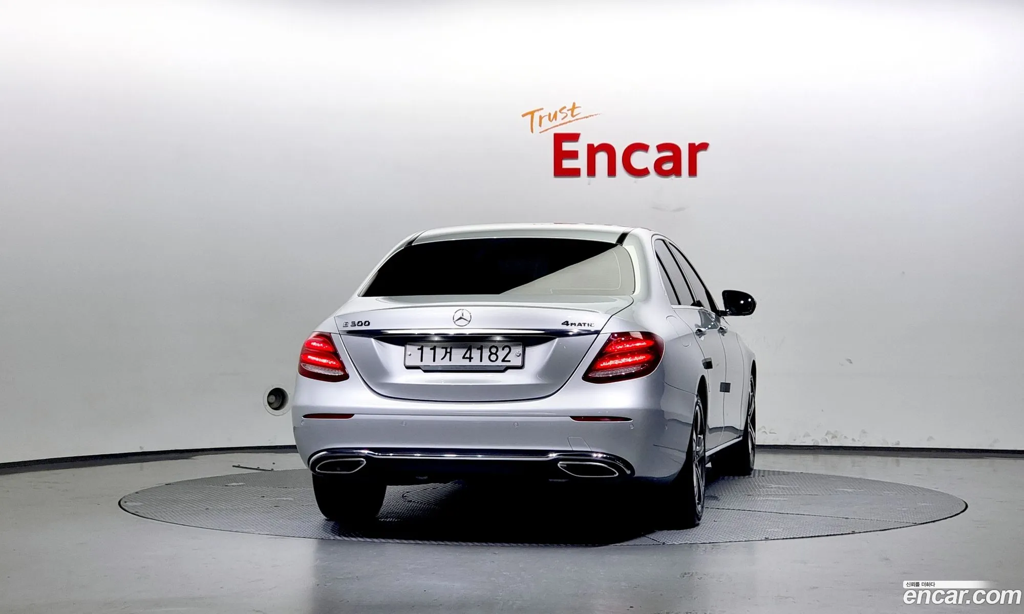 Mercedes-Benz E-Klasse V W213 S213 C238 E300 4Matic Avant Garde 2018 - фотография 13811915