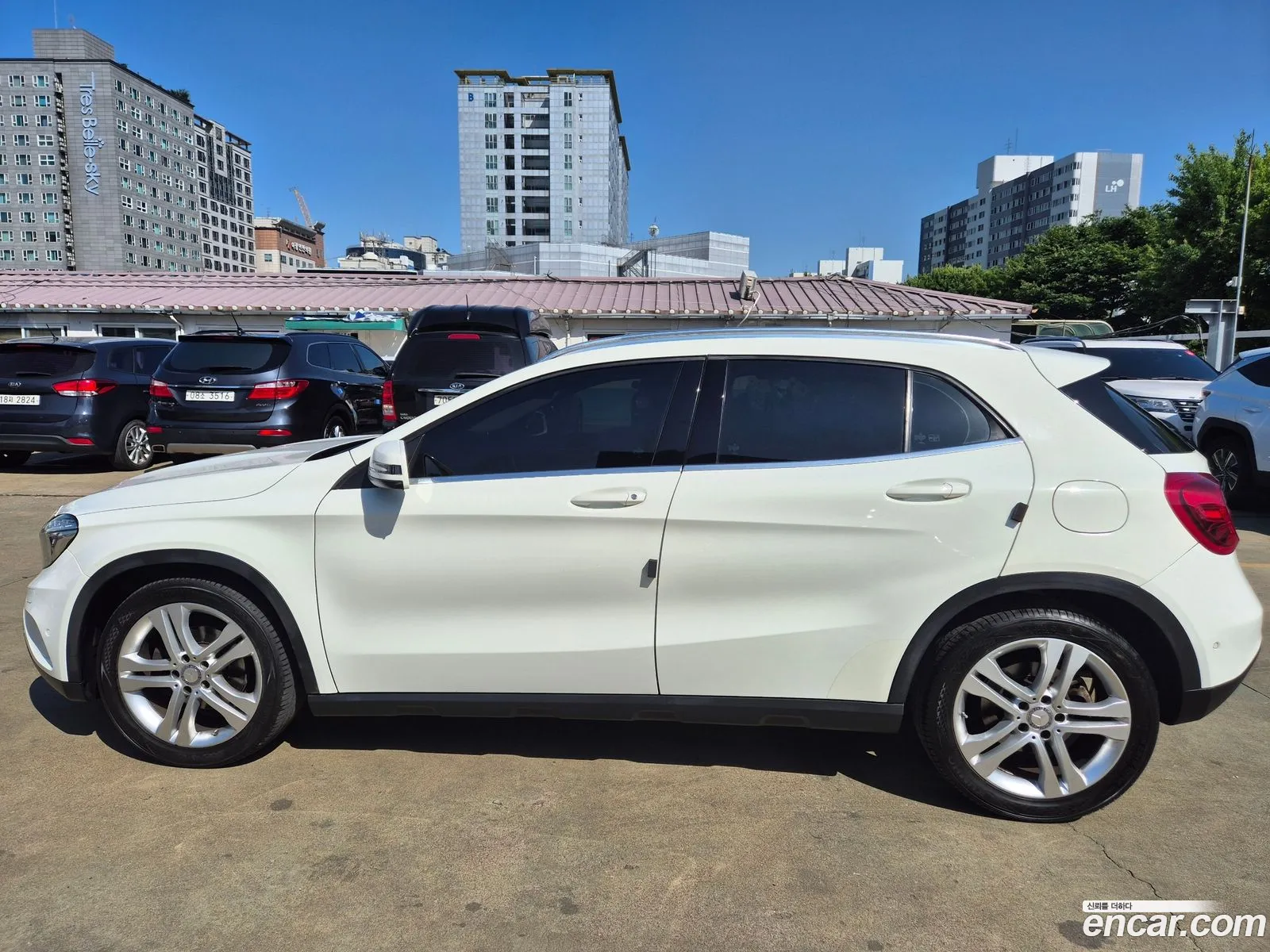 Mercedes-Benz Gla-Klasse Gla200D 2016 - фотография 13966990