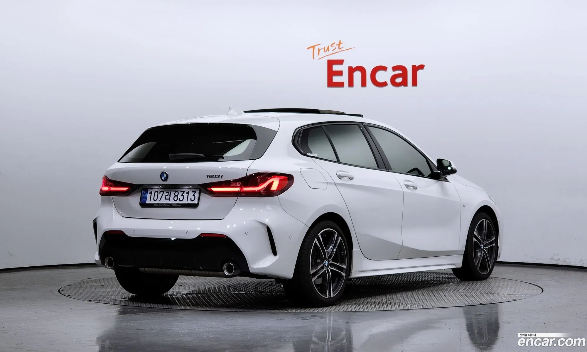 BMW 1Er 120I M Sports 2023 - фотография 965240