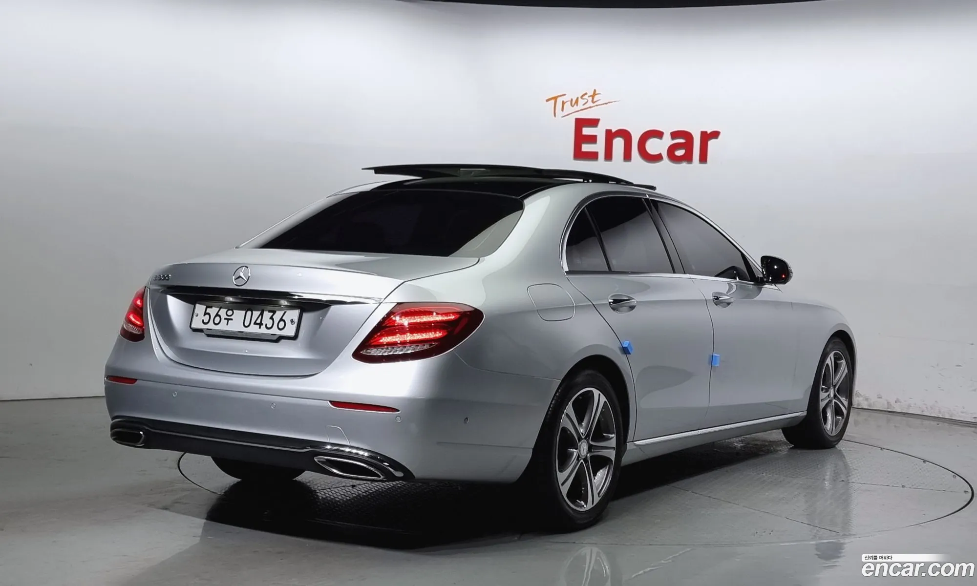 Mercedes-Benz E-Klasse E300 Avantgarde 2017 - фотография 13992718