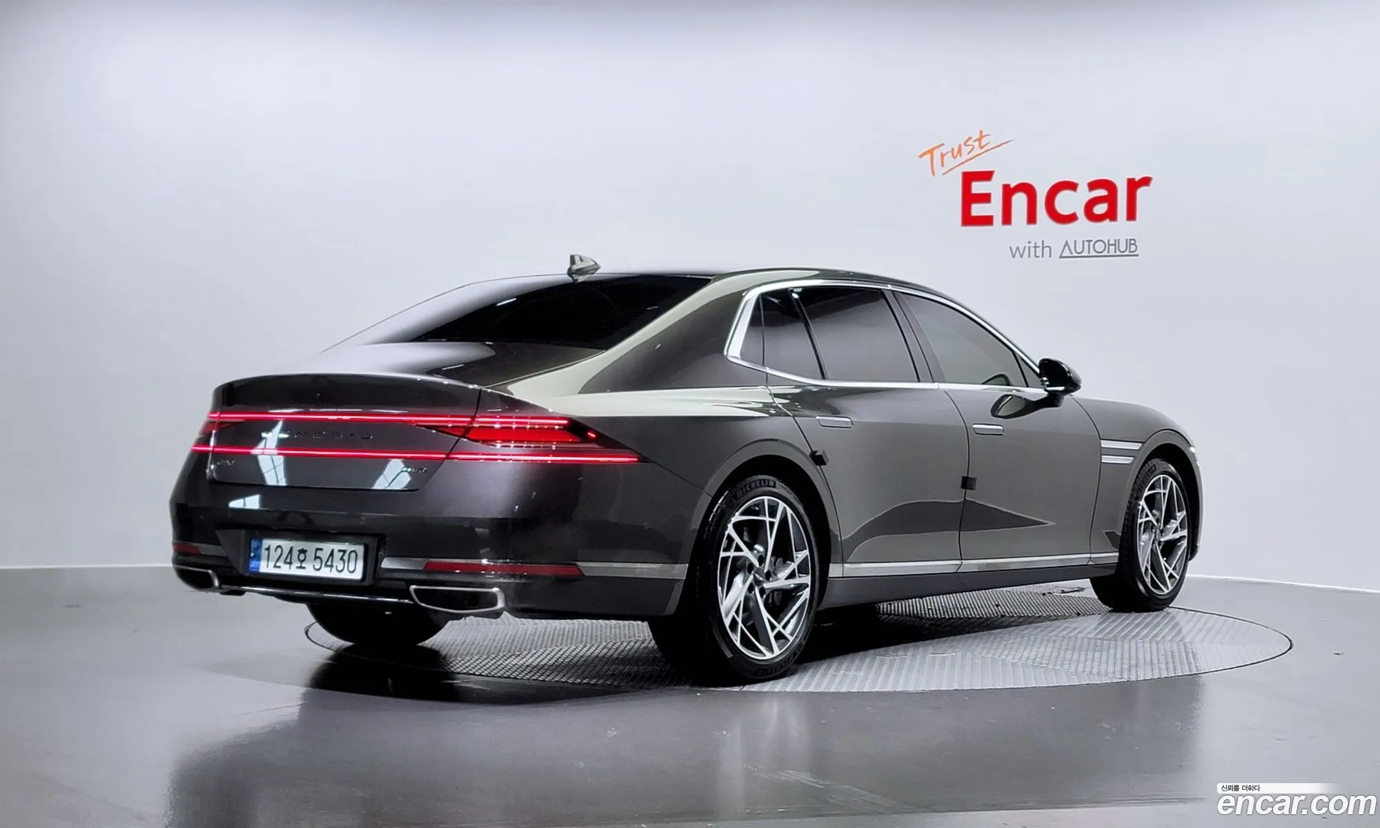 Genesis G90 Gasoline 35 Turbo Awd 2023 - фотография 178189