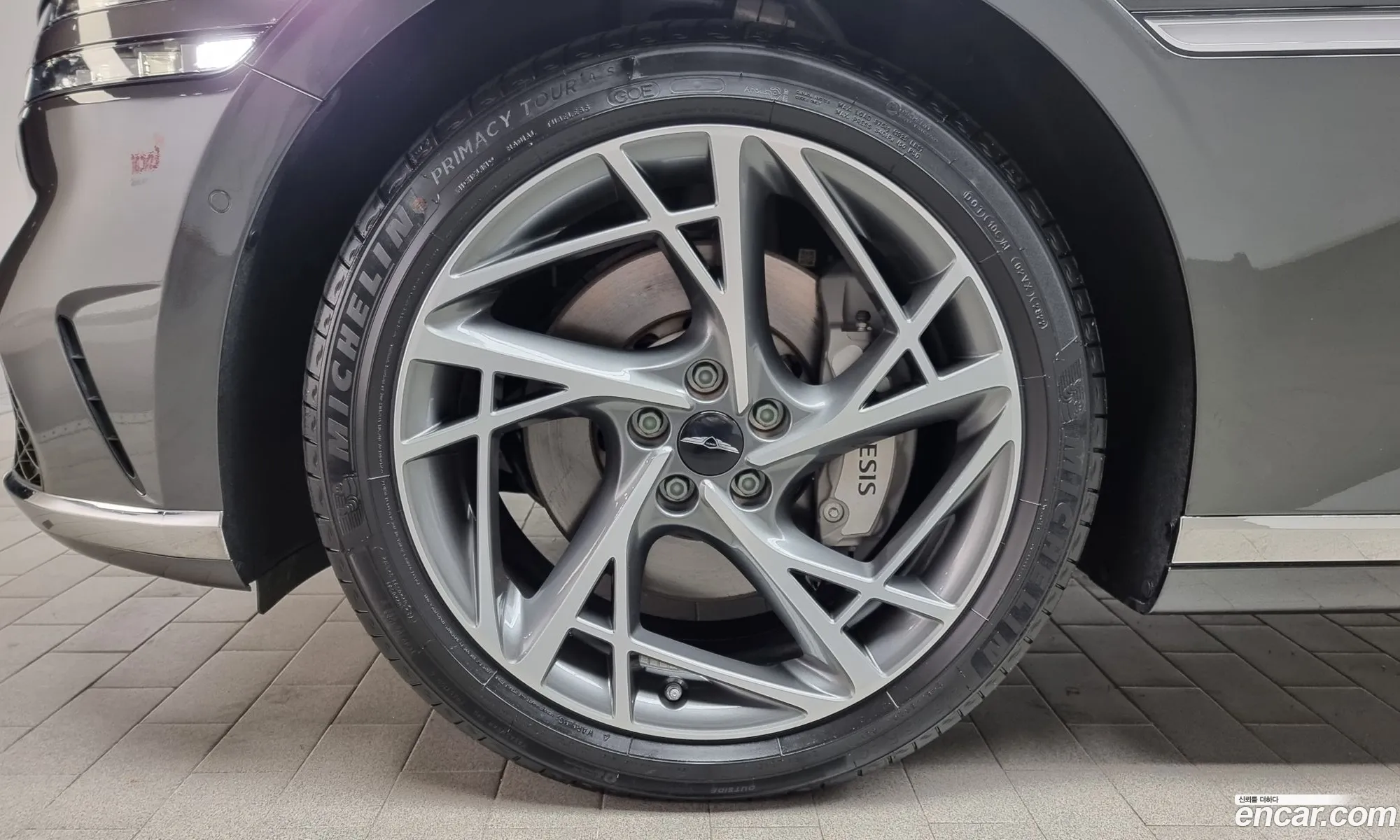 Genesis G90 Gasoline 35 Turbo Awd 2023 - фотография 178192