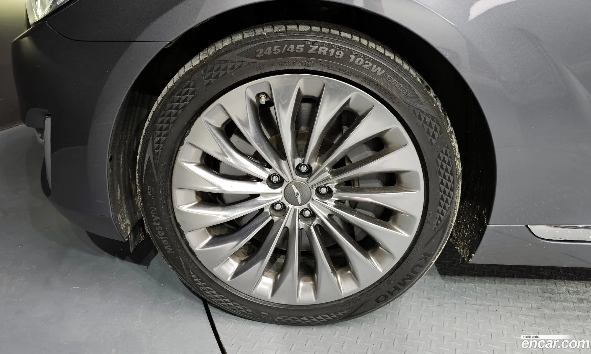Genesis Eq900 50 Gdi Awd Prestige - фотография 170829