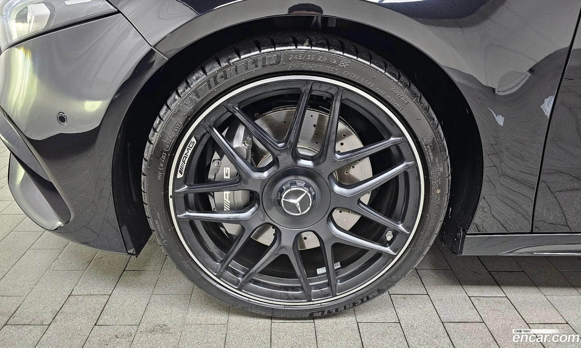 Mercedes-Benz A-Klasse Amg A45 4Matic Hatchback 2023 - фотография 18676431