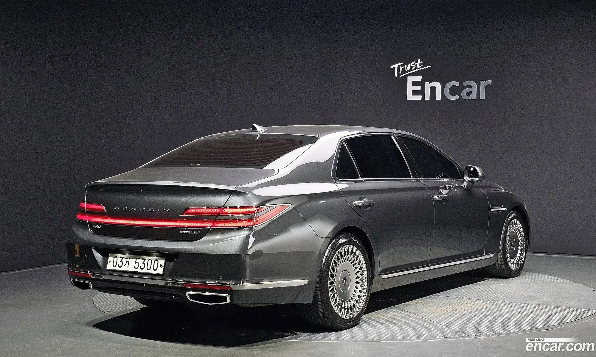 Genesis G90 I 38 Awd 2019 - фотография 120081