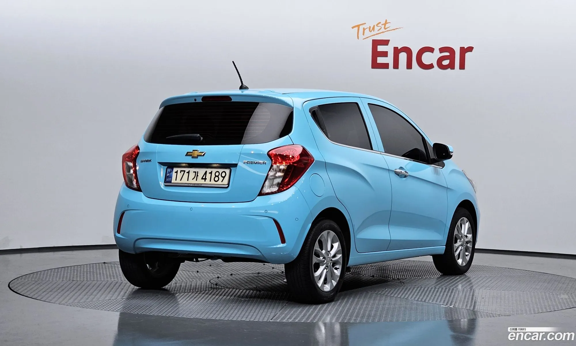 Chevrolet Spark Iii M300 Premier 2022 - фотография 7726539