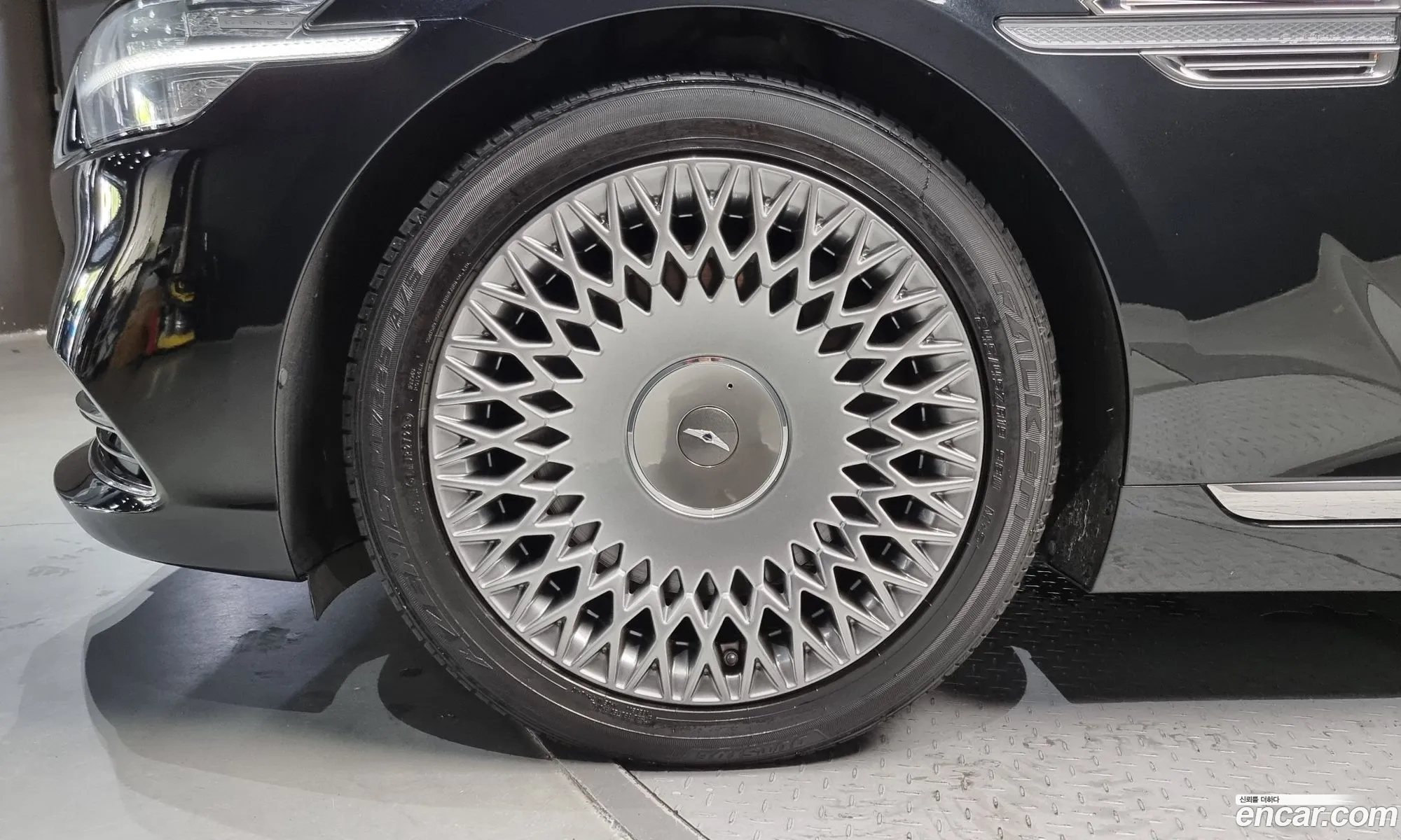 Genesis G90 I 33T Awd 2020 - фотография 165957