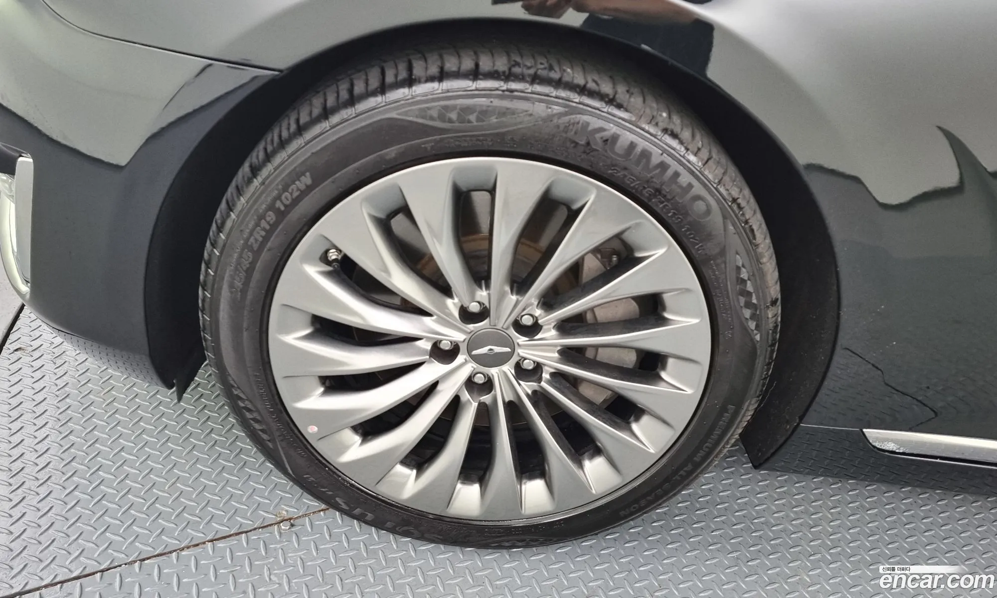 Genesis G90 I 50 Gdi Awd 2016 - фотография 114391
