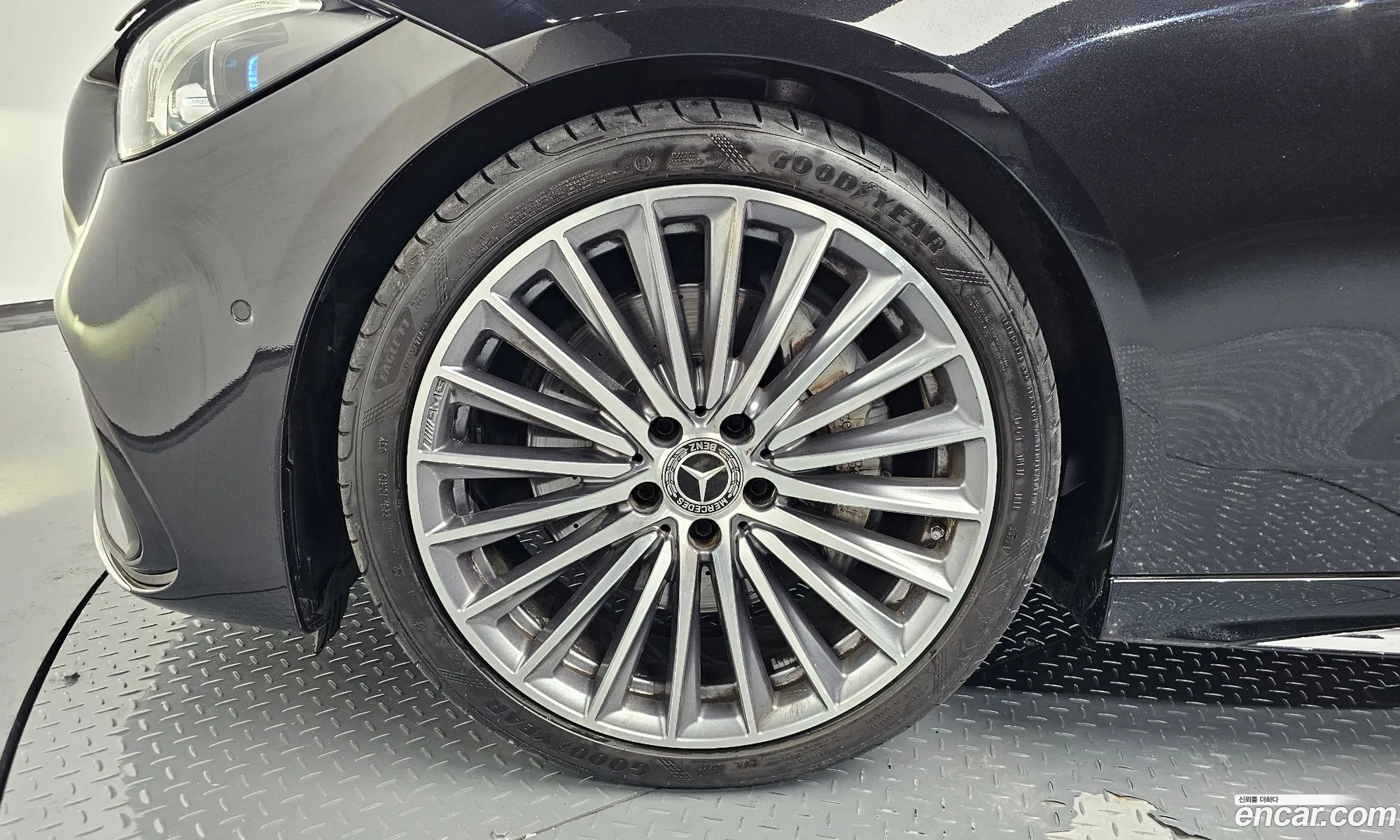 Mercedes-Benz C-Klasse C300 4Matic Amg Line 2023 - фотография 14491609