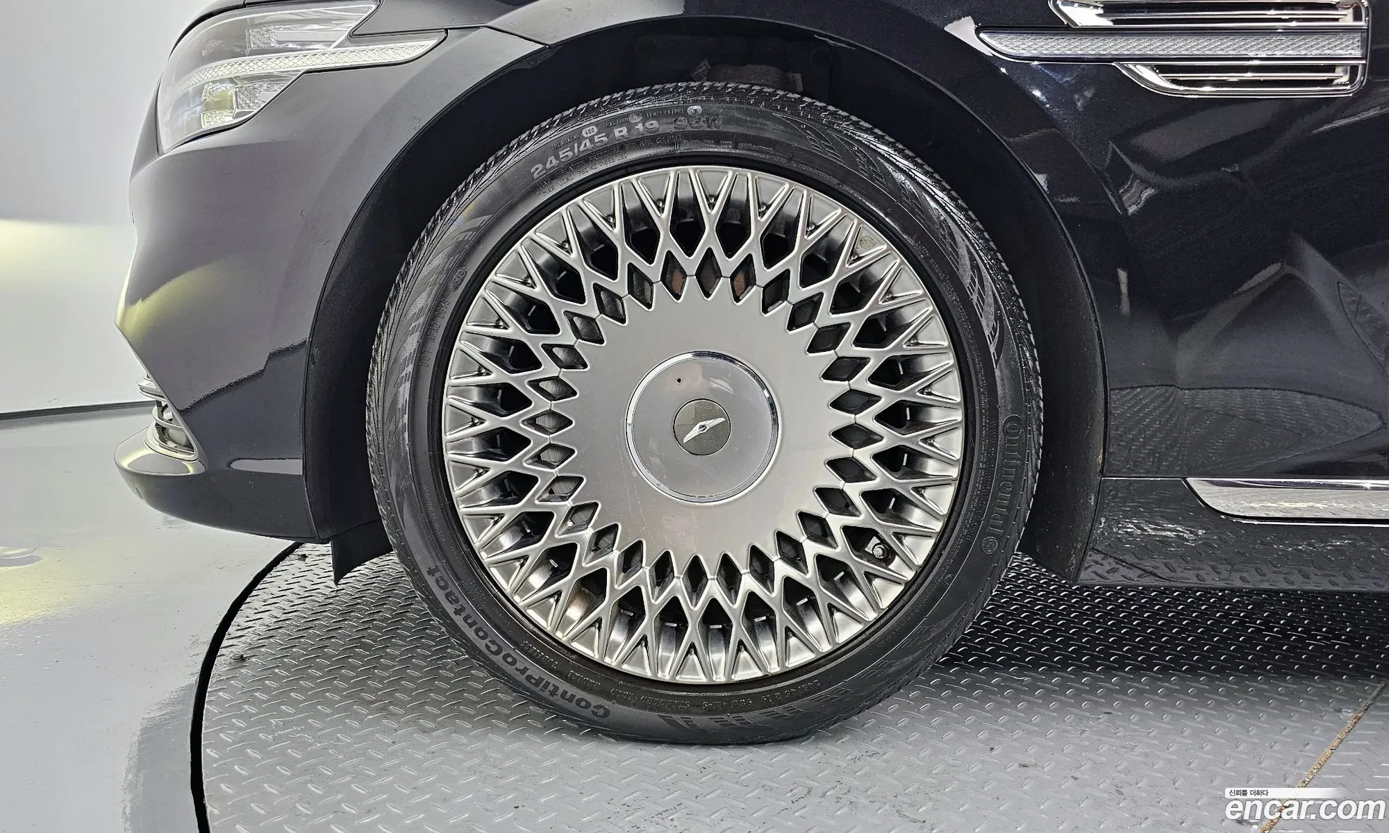 Genesis G90 I 38 Awd 2020 - фотография 156337