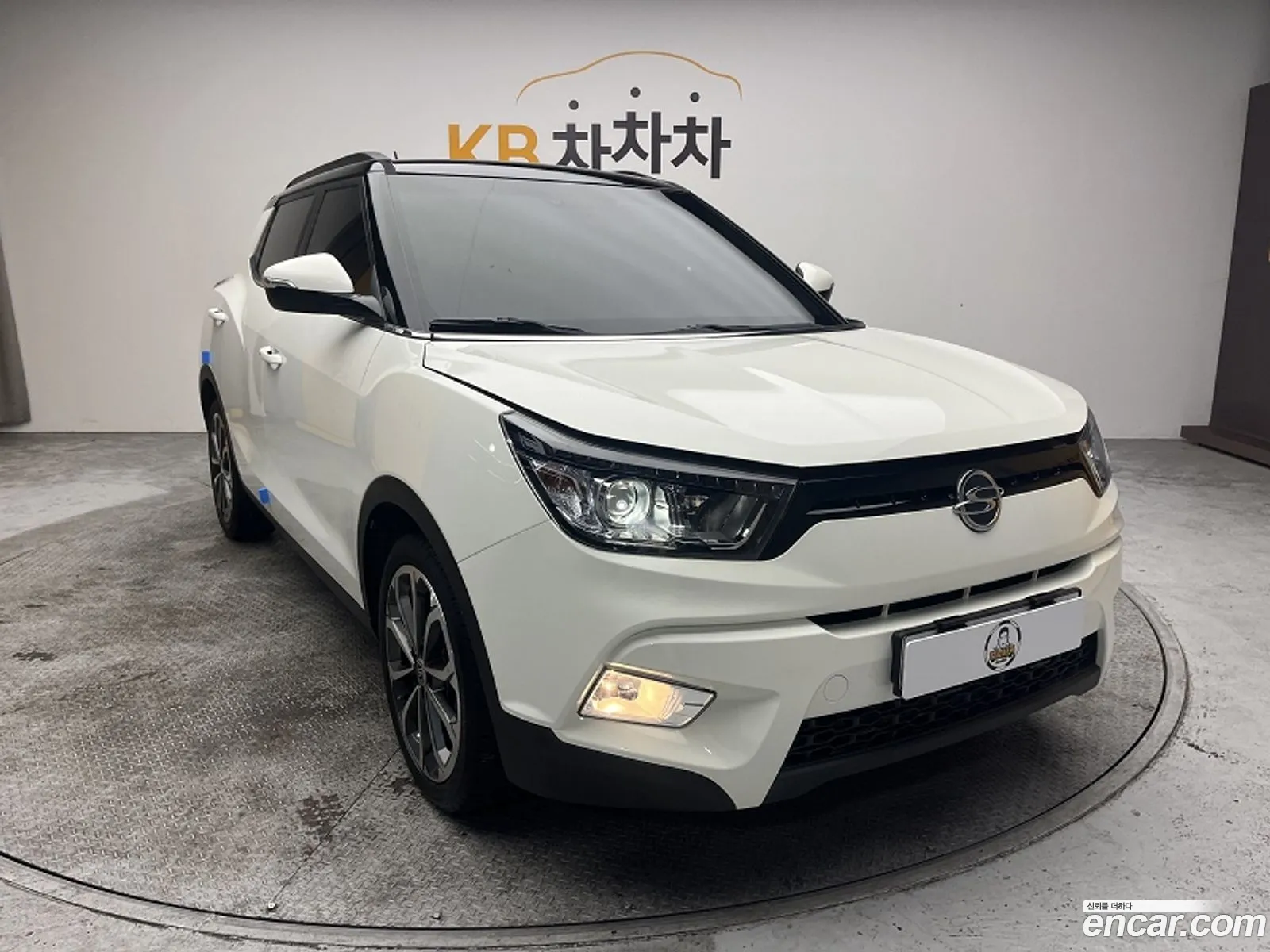 Ssangyong Tivoli Tivoli Lx 2Wd 2017 - фотография 7873579