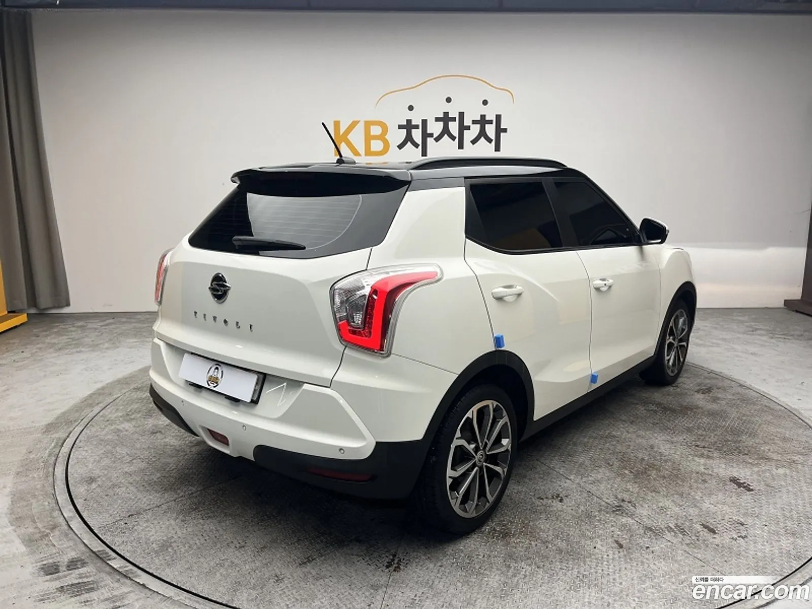 Ssangyong Tivoli Tivoli Lx 2Wd 2017 - фотография 7873580