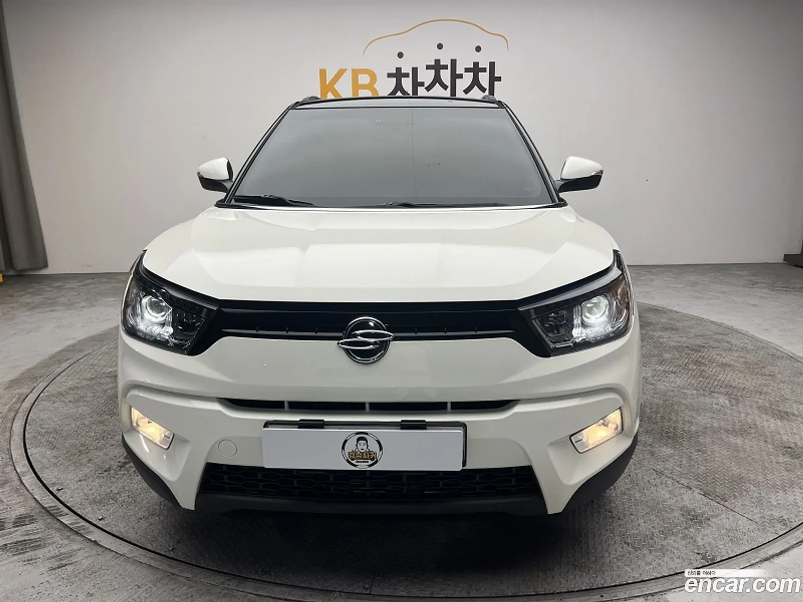 Ssangyong Tivoli Tivoli Lx 2Wd 2017 - фотография 7873581