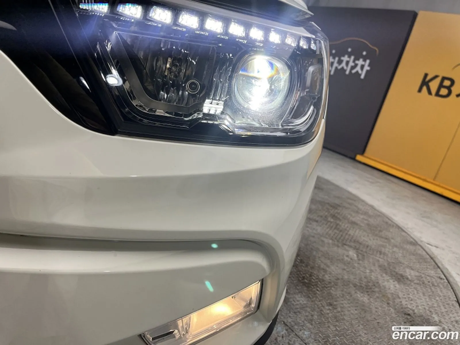 Ssangyong Tivoli Tivoli Lx 2Wd 2017 - фотография 7873583