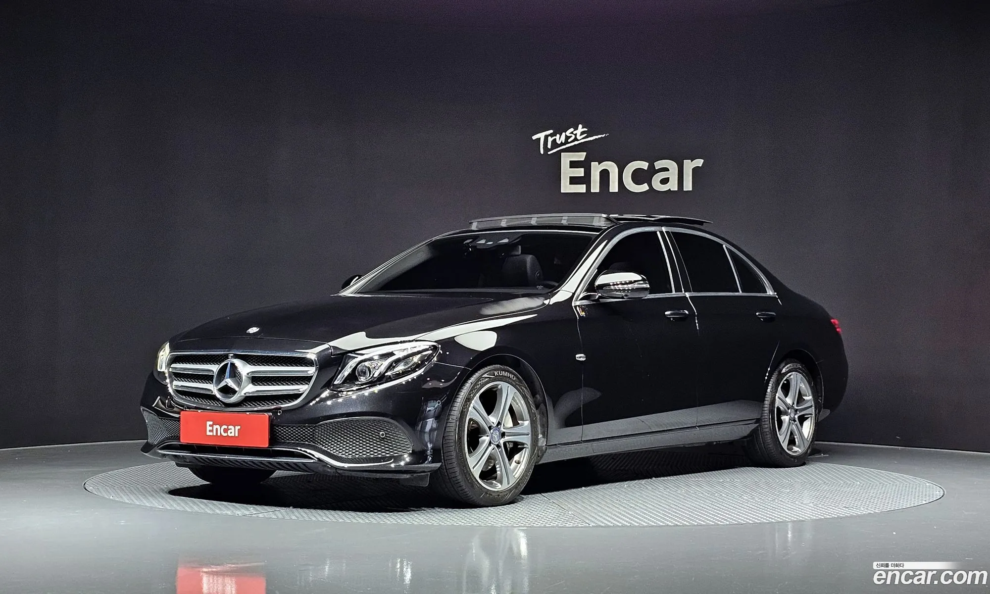 Mercedes-Benz E-Klasse E300 Avantgarde 2017 - фотография 18641230