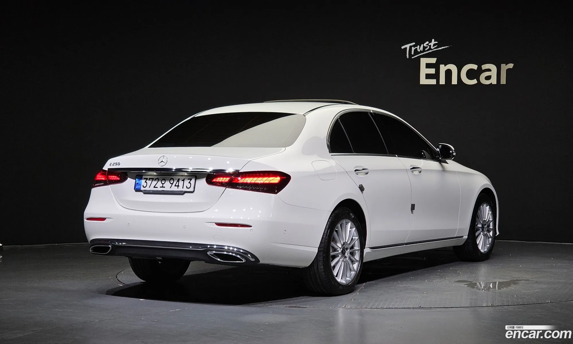 Mercedes-Benz E-Klasse V W213 S213 C238 E250 Exclusive 2022 - фотография 16545958