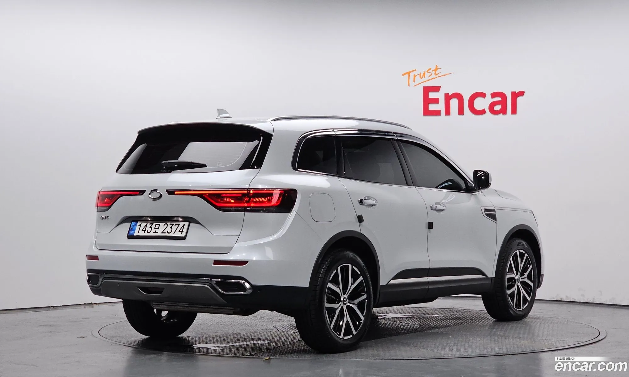 Renault Samsung Qm6 20 Lpe Re Signature 2Wd 2023 - фотография 2969505